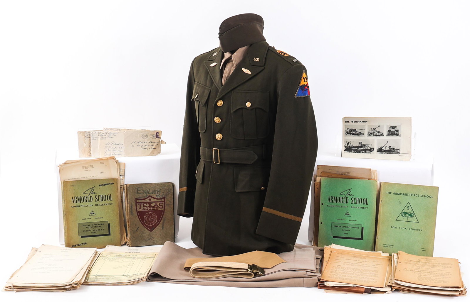 WWII US ARMY ATTRIBUTED 12th ARMORED OFF. GROUPING: WWII US ARMY ATTRIBUTED 12th ARMORED OFF. GROUPING WWII US Army 12th Armored Division Officer's Grouping. Attributed to 1st Lieutenant Robert N. Donovan of F Troop, 93rd Cav. Recon Squad, 13th Armored