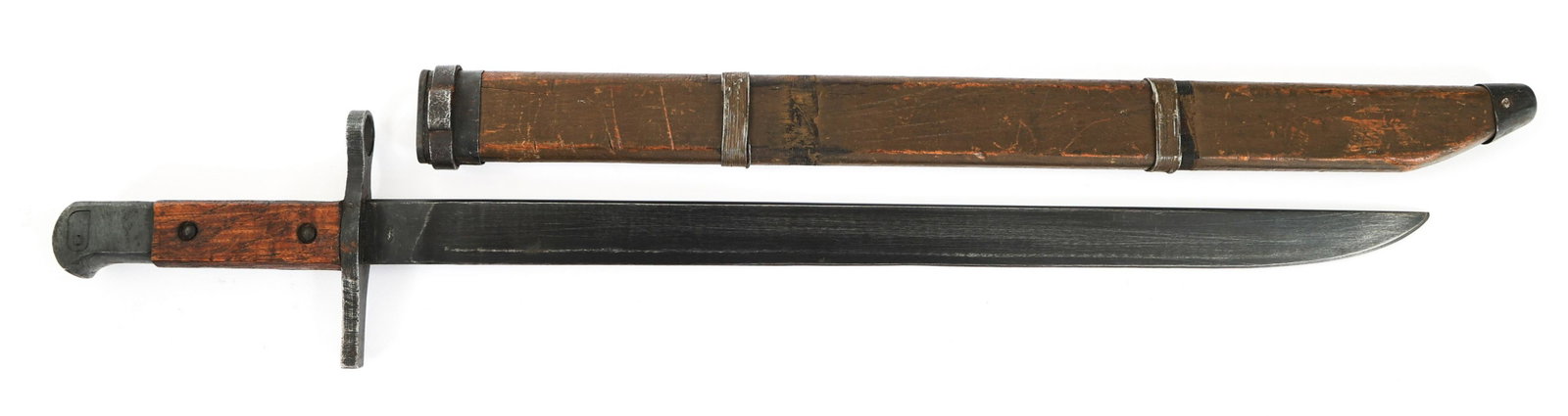 WWII JAPANESE TYPE 30 ARISAKA BAYONET & SCABBARD: WWII JAPANESE TYPE 30 ARISAKA BAYONET & SCABBARD WWII Imperial Japanese Type 30 Arisaka Bayonet and Wooden Scabbard. Single edged, blued, unfullered blade. Maker mark of Matsushita Kinzoku KK stamped 