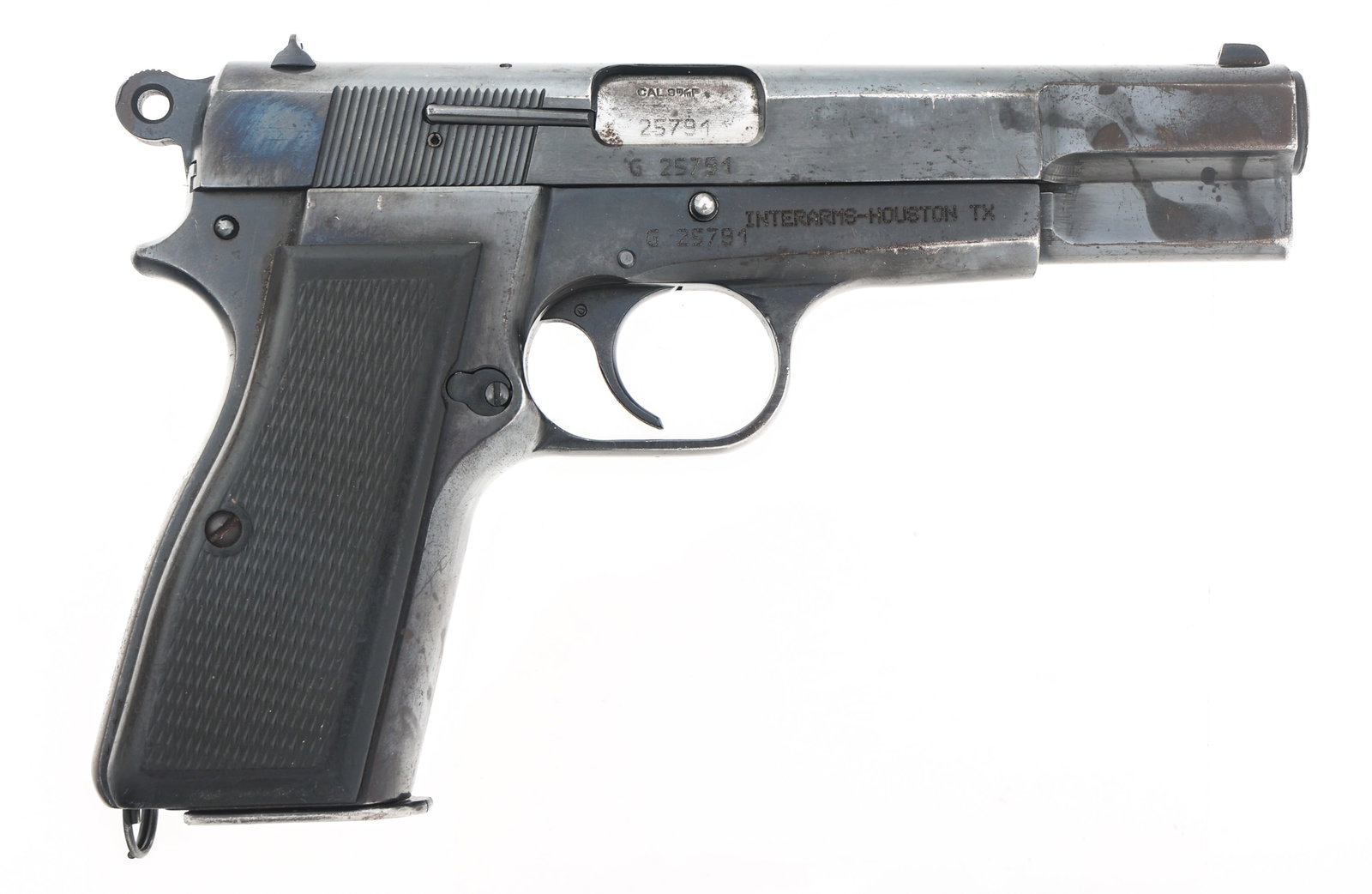 FEG MODEL HI-POWER 9x19mm CALIBER PISTOL: FEG MODEL HI-POWER 9x19mm CALIBER PISTOL Hungarian FEG Model Hi-Power 9x19mm caliber semi automatic pistol. Interarms import stamped. Checkered plastic grips. One magazine. Interarms cardboard box. Ca