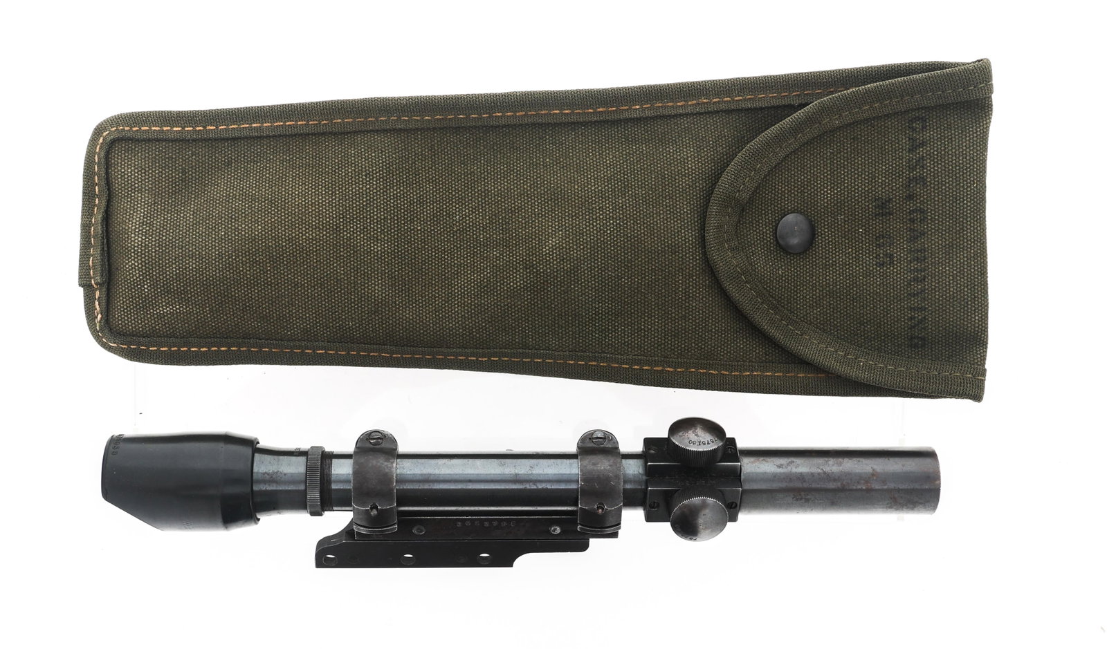 US M82 TELESCOPE SNIPER RIFLE SCOPE: US M82 TELESCOPE SNIPER RIFLE SCOPE US M82 Telescope rifle scope SN 42275. Griffin & Howe mount SN 3693798. Canvas case.