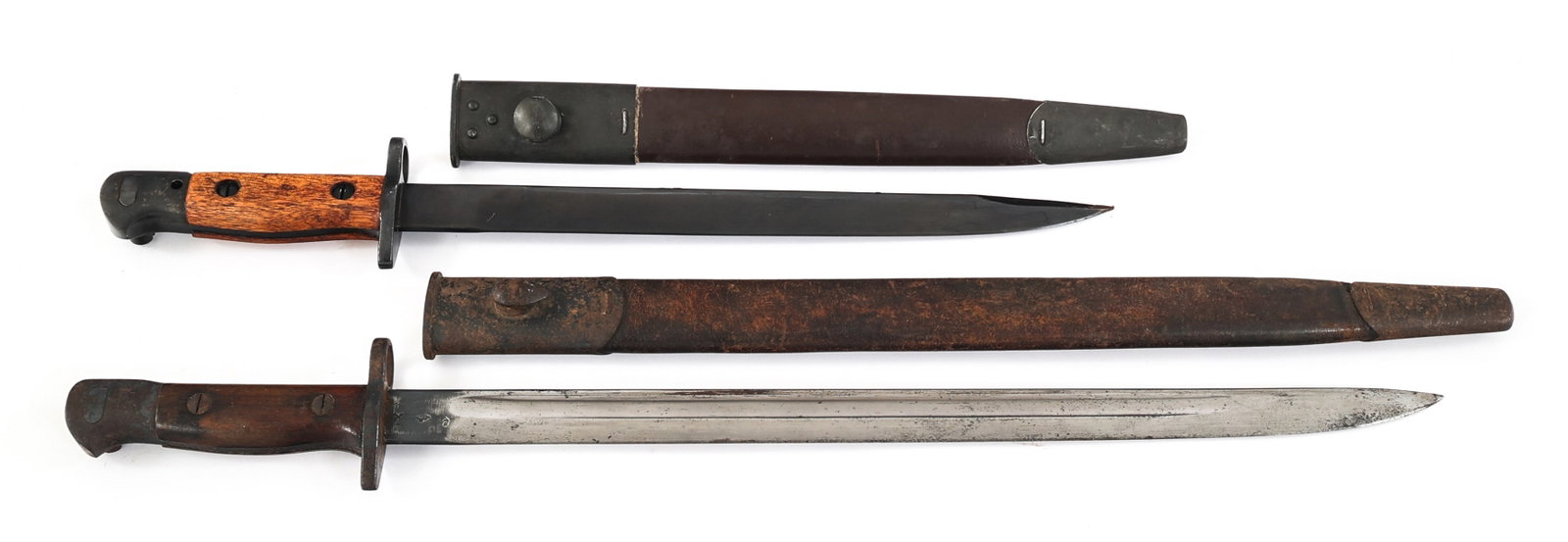 WWI - WWII BRITISH & INDIAN BAYONET LOT OF 2: WWI - WWII BRITISH & INDIAN BAYONET LOT OF 2 Lot of 2 WWI - WWII British & Indian Bayonets. (1) British Pattern 1907 Bayonet. Single edged, bright blade with fuller. Crown insignia and "1907 1214 FFD"