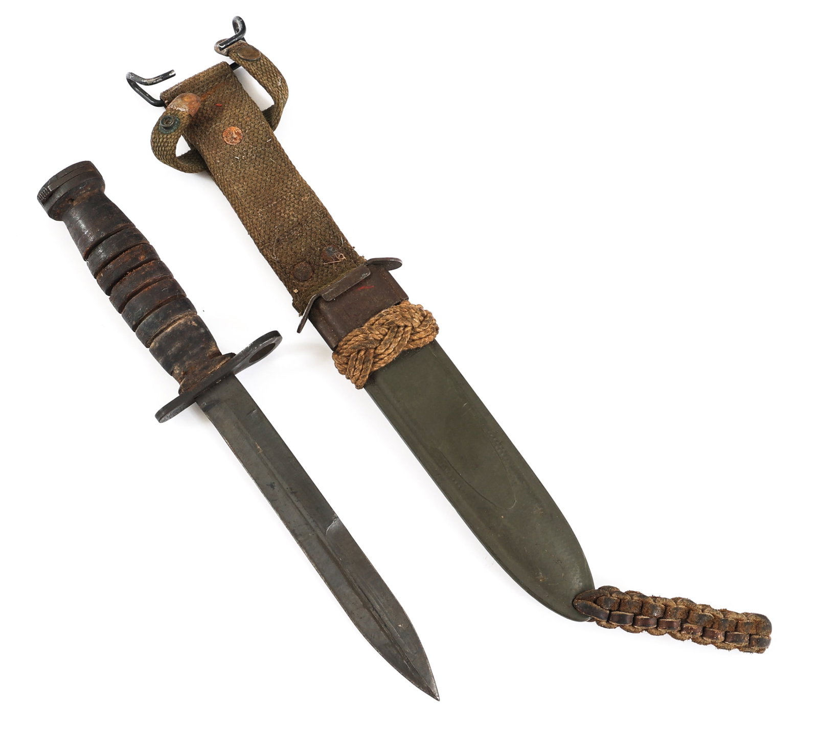 WWII US ARMY M4 BAYONET & SCABBARD By UTICA: WWII US ARMY M4 BAYONET & SCABBARD By UTICA WWII US Army M4 Bayonet and Scabbard By Utica. Single edged, parkerized blade. Stamped "US M4 Utica" and Ordnance Dept. Flaming bomb stamped under the steel
