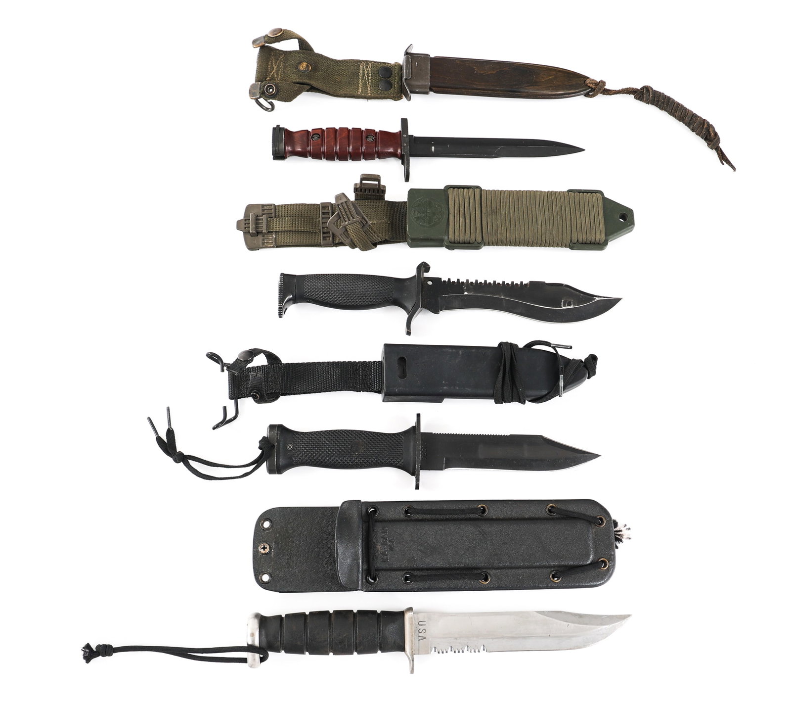 COLD WAR - CURRENT WORLD MILITARY KNIVES & BAYONET: COLD WAR - CURRENT WORLD MILITARY KNIVES & BAYONET Lot of 4 Cold War - Modern Conflicts World Military / Civilian Knives & Bayonet. (1) Spanish Army Cuchillo de Monte Utility Knife. Single edged, sawb
