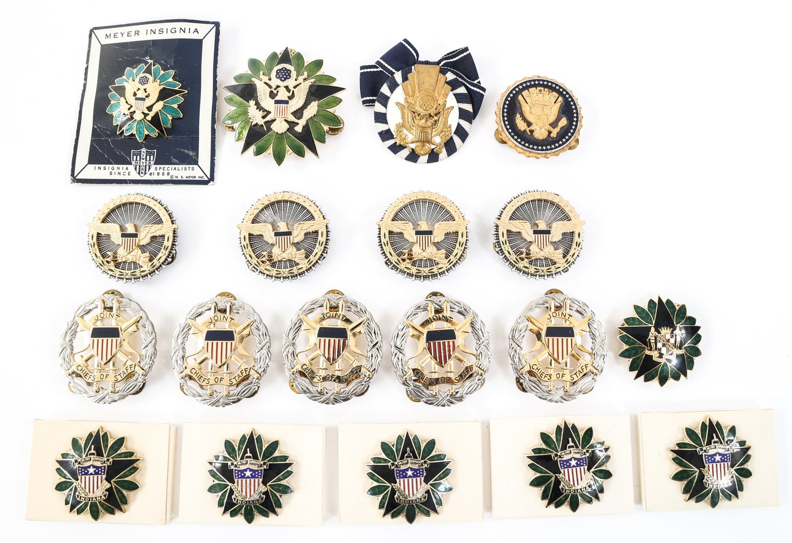 COLD WAR - CURRENT US ARMY & PRESIDENTIAL BADGES: COLD WAR - CURRENT US ARMY & PRESIDENTIAL BADGES Lot of 19 Cold War - Current US Army, Department of Defense, and Presidential Service Badges. (1) Presidential Service Badge. (1) Vice Presidential Ser