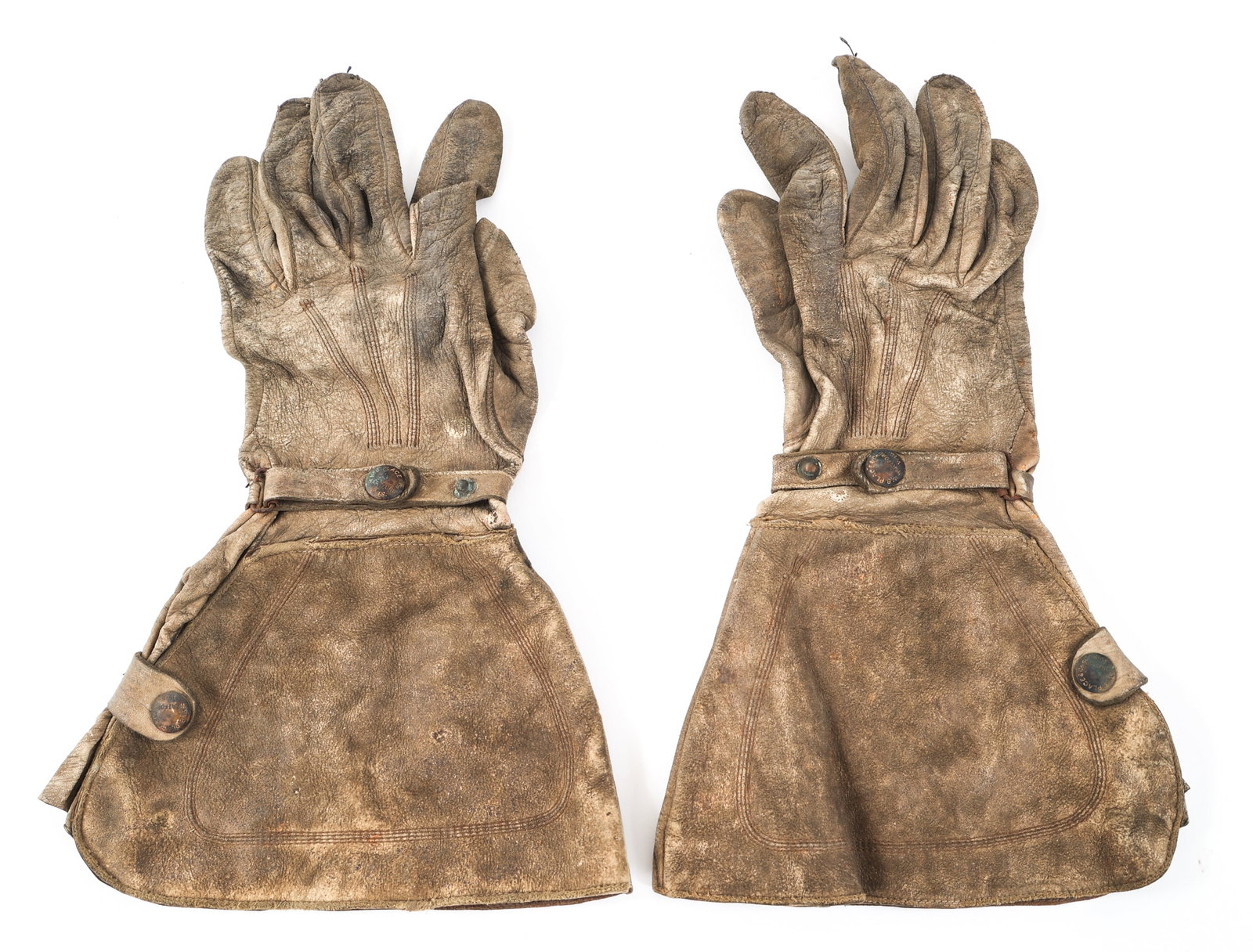 INDIAN WARS US ARMY CAV OFFICER GAUNTLET GLOVES: INDIAN WARS US ARMY CAV OFFICER GAUNTLET GLOVES Indian Wars US Army Cavalry Officer Gauntlet Gloves.