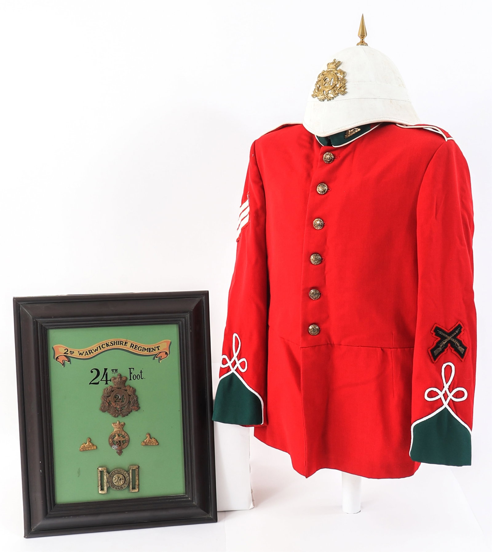 REENACTOR 19th C. BRITISH FOREIGN SERVICE TUNIC: REENACTOR 19th C. BRITISH FOREIGN SERVICE TUNIC Reenactor Late 19th Century British Foreign Service Tunic, Hat and Plaque. (1) Foreign Service Tunic. Red wool construction. Infantry sleeve patch with 