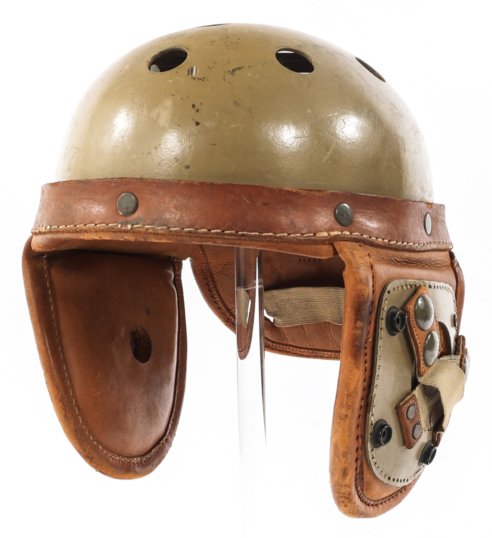 SIX DAY WAR ISRAELI ZAHAL TANKER HELMET: SIX DAY WAR ISRAELI ZAHAL TANKER HELMET Six day War Israeli Zahal Tanker Helmet. Leather Liner and Ear Pads. Hebrew character stamps on the interior. No Comms.