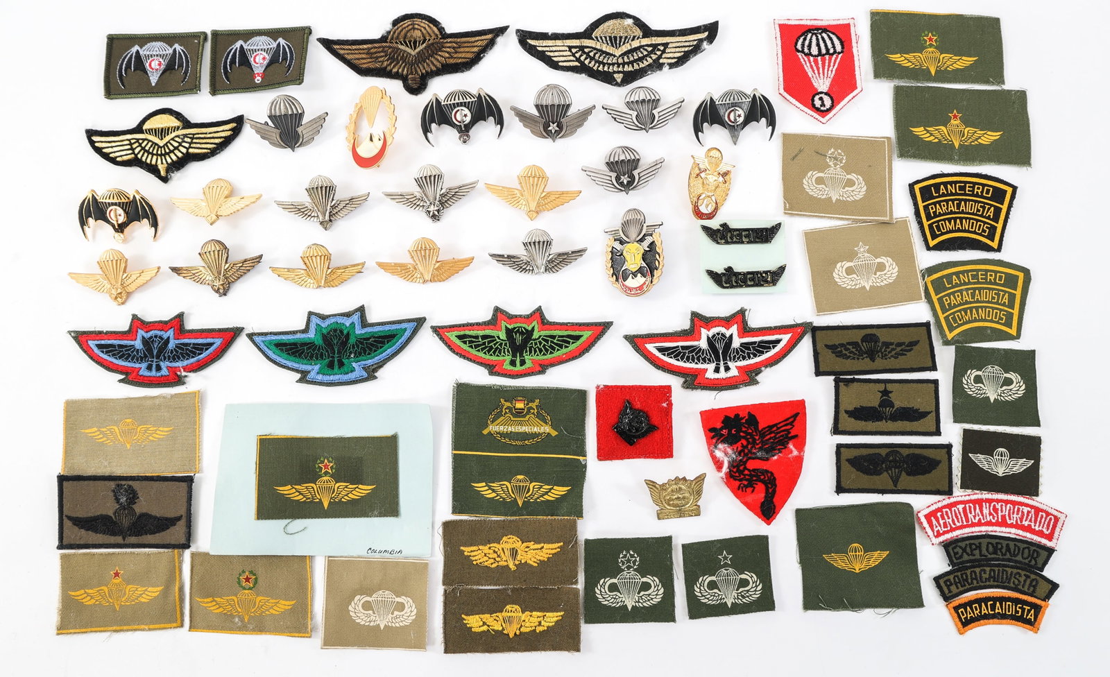 COLD WAR - CURRENT WORLD MILITARY JUMP WINGS: COLD WAR - CURRENT WORLD MILITARY JUMP WINGS Cold War - Current World Military Jump Wings. Includes Colombia, Nepal, Tunisia, Algerian, and more.