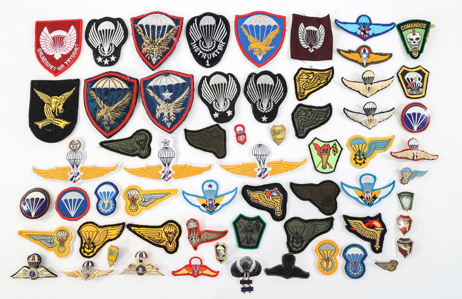 COLD WAR - CURRENT WORLD MILITARY JUMP WINGS: COLD WAR - CURRENT WORLD MILITARY JUMP WINGS Cold War - Current World Military Jump Wings, Lapel Pins and Patches. Countries include Brazil, Norway, US, Thailand, and more.