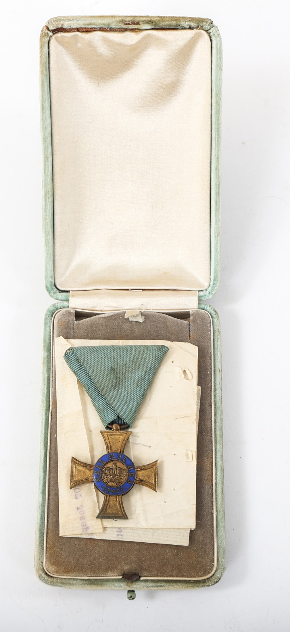WWI CAPTURED GERMAN PRUSSIAN ORDER OF THE CROWN: WWI CAPTURED GERMAN PRUSSIAN ORDER OF THE CROWN WWI Captured Imperial German Prussian Order of the Crown with Case and Capture Papers. (1) Prussian Order of the Crown Medal with Case and ribbon. (1) F