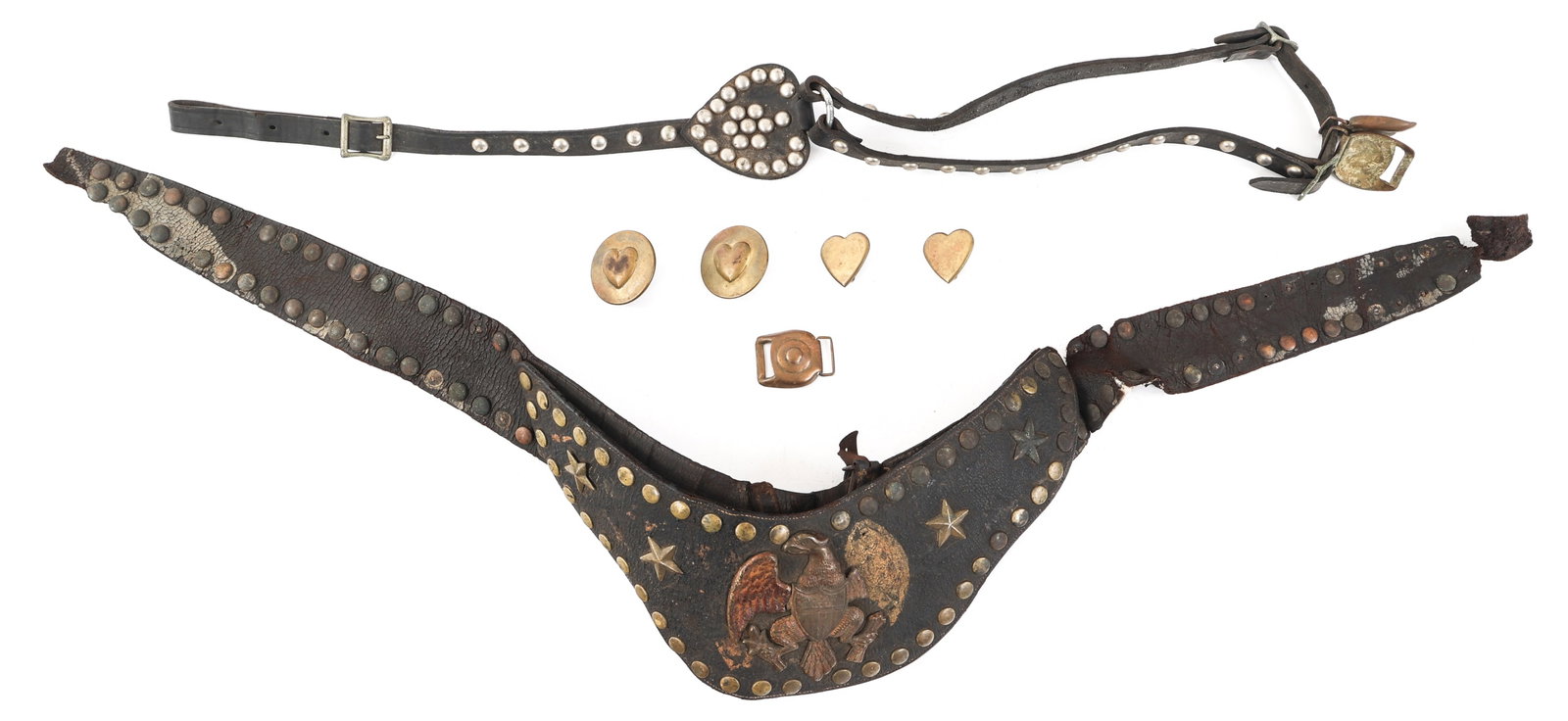 19th C. US ARMY CAVALRY HORSE HARNESS: 19th C. US ARMY CAVALRY HORSE HARNESS 19th Century US Army Cavalry Horse Harness. Studded leather construction with Eagle and federal shield insignia. Embossed heart bridle buttons included.