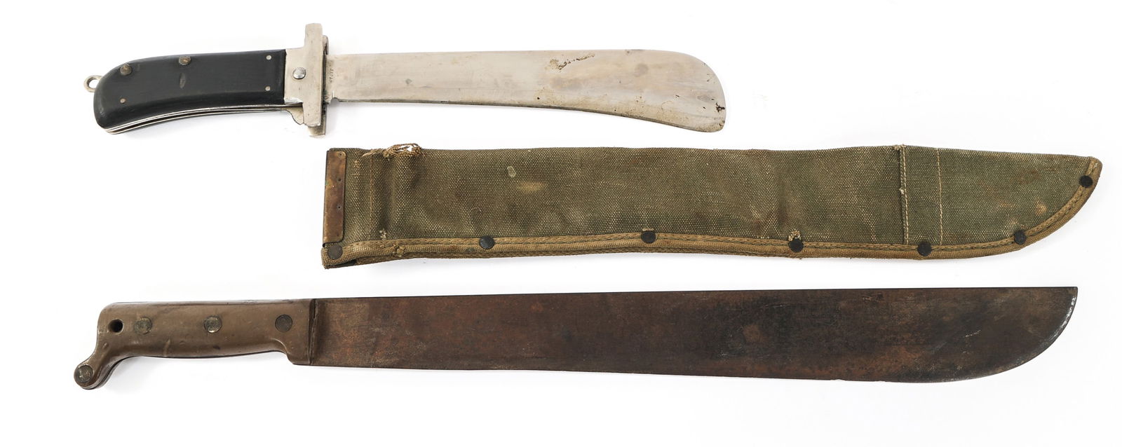 WWII - POST WAR US SURVIVAL & JUNGLE MACHETES: WWII - POST WAR US SURVIVAL & JUNGLE MACHETES WWII - Post War USAAF Folding Survival and Army Jungle Machete. (1) Folding Machete. Single edged machete blade. Marked "Japan" on the ricasso. Wood grips
