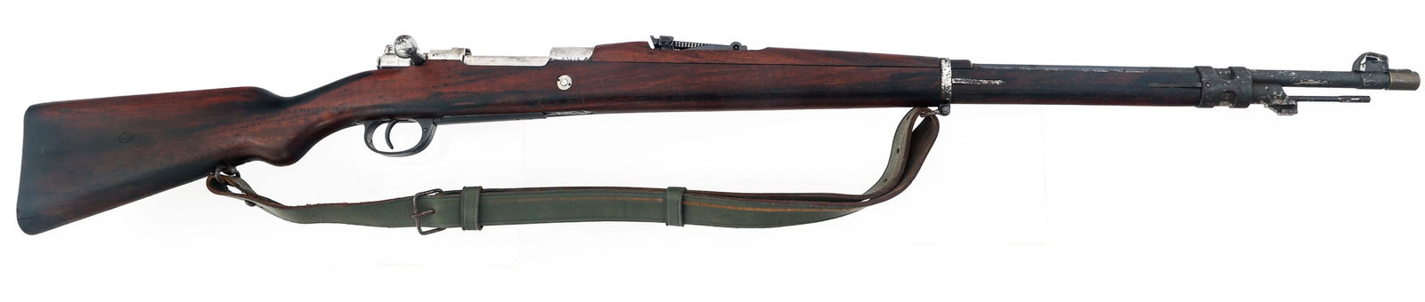 ARGENTINIAN DWM MODEL 1909 7.65x53mm CALIBER RIFLE: ARGENTINIAN DWM MODEL 1909 7.65x53mm CALIBER RIFLE Argentinian Mauser Model 1909 7.65x53mm caliber bolt action rifle. Protected blade front sight. Adjustable rear sight. Top of receiver stamped Argent
