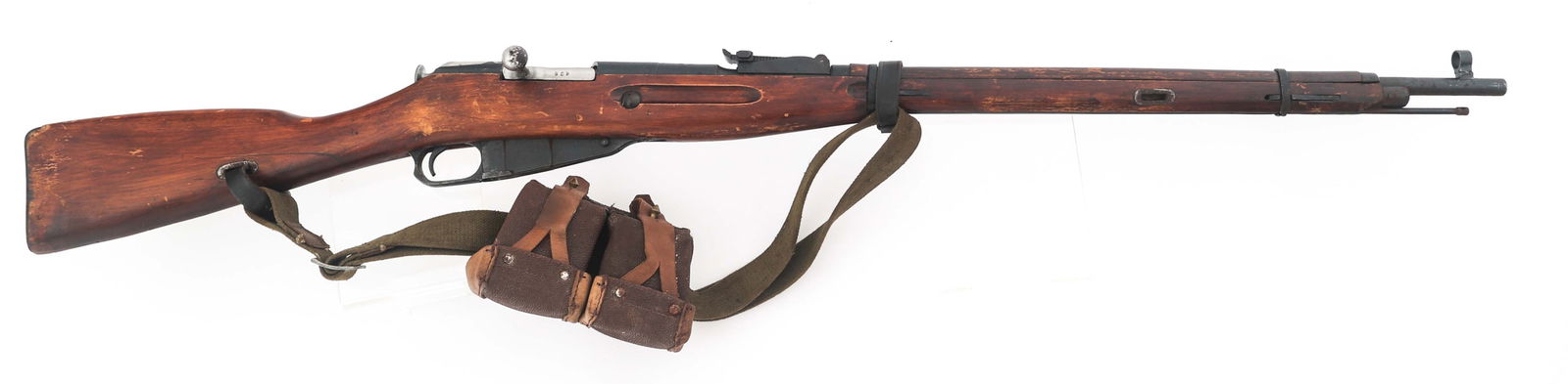 1943 RUSSIAN IZHEVSK MODEL 1891/30 7.62mm RIFLE: 1943 RUSSIAN IZHEVSK MODEL 1891/30 7.62mm RIFLE 1943 Russian Izhevsk Model 1891/30 7.62x54mm caliber bolt action rifle. Hooded front sight. Adjustable rear sight. Top of receiver stamped Soviet Crest