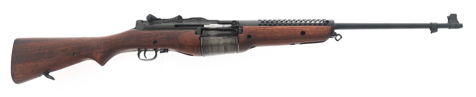 CRANSTON ARMS US M1941 JOHNSON AUTOMATICS RIFLE: CRANSTON ARMS US M1941 JOHNSON AUTOMATICS RIFLE Cranston Arms US Model 1941 Johnson Automatics .30-06 caliber semi-automatic rifle. Blued barrel. Parkerized receiver and heat shield. Protected blade f