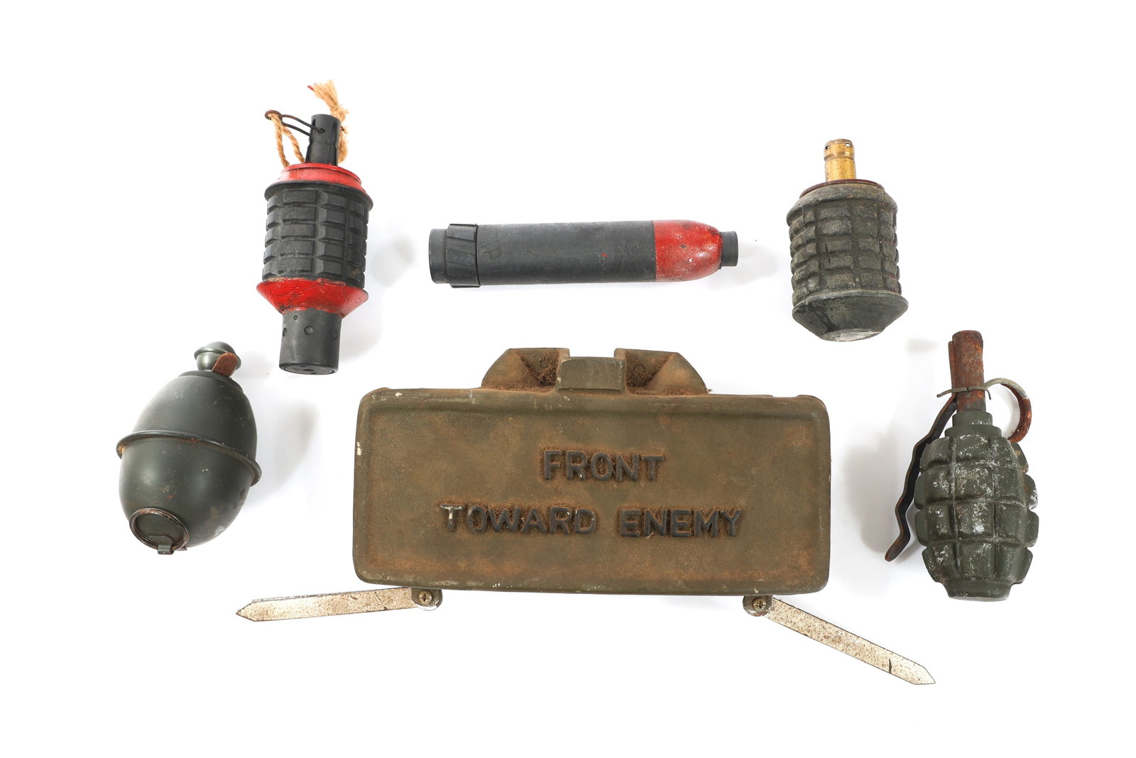 WWII - VIETNAM WAR WORLD MILITARY GRENADES & MINE: WWII - VIETNAM WAR WORLD MILITARY GRENADES & MINE WWII - Vietnam War World Military Grenades & Anti-Personnel Mine. (1) Imperial Japanese Type 91 Wood Training Grenade. (1) Imperial Japanese Type 97 T