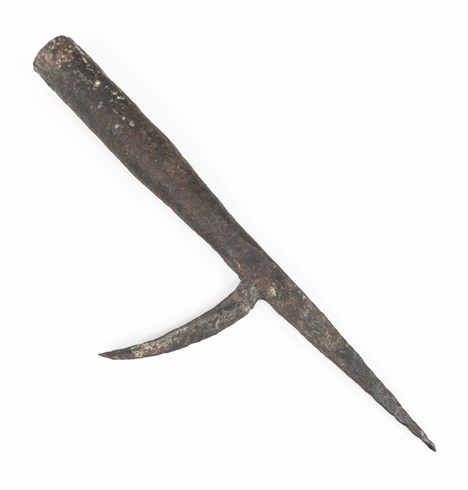 1798 IRISH REBELLION UNITED IRISHMEN PIKE HEAD: 1798 IRISH REBELLION UNITED IRISHMEN PIKE HEAD 1798 Irish Rebellion United Irishman Pike Head. Wrought iron construction. Size: 26" x 14" 3". Blade Length: 8" Total Length: 18"