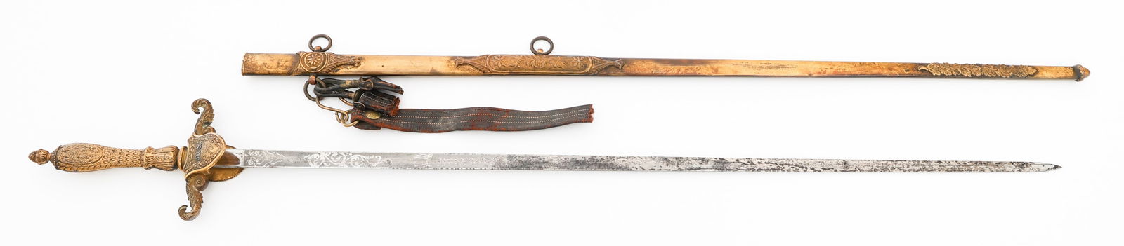 CIVIL WAR US M1840 MEDICAL SERVICE STAFF SWORD: CIVIL WAR US M1840 MEDICAL SERVICE STAFF SWORD Civil War US Army M1840 Medical Service Staff Sword. Double edged, straight blade. Double acid etched "United States Medical Staff", floral and patriotic