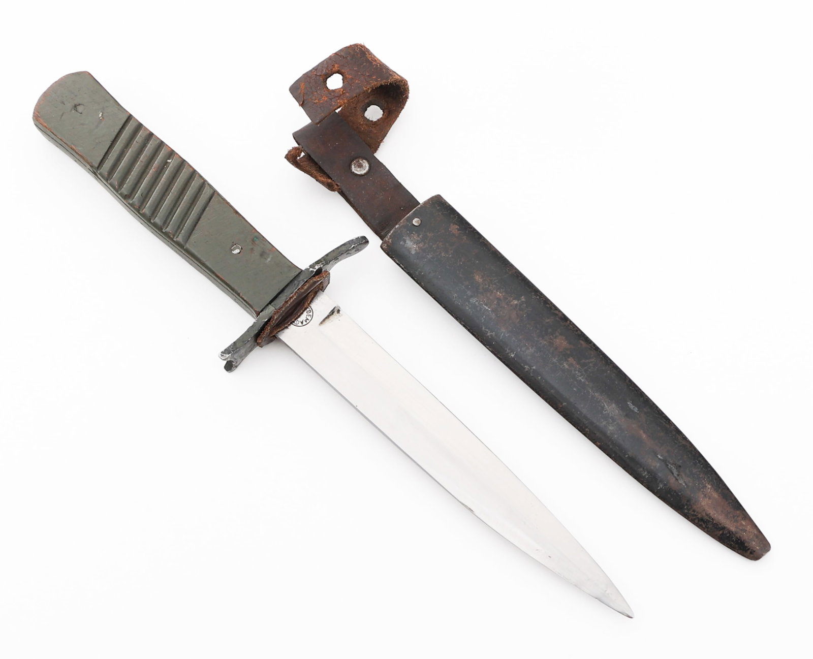 WWI IMPERIAL GERMAN BOOT KNIFE by DEMAG: WWI IMPERIAL GERMAN BOOT KNIFE by DEMAG WWI Imperial German Boot Knife By Demag. Double edged, bright blade. Maker marked by Demag Duisburg on one side of the ricasso, Royal acceptance stamp on the re