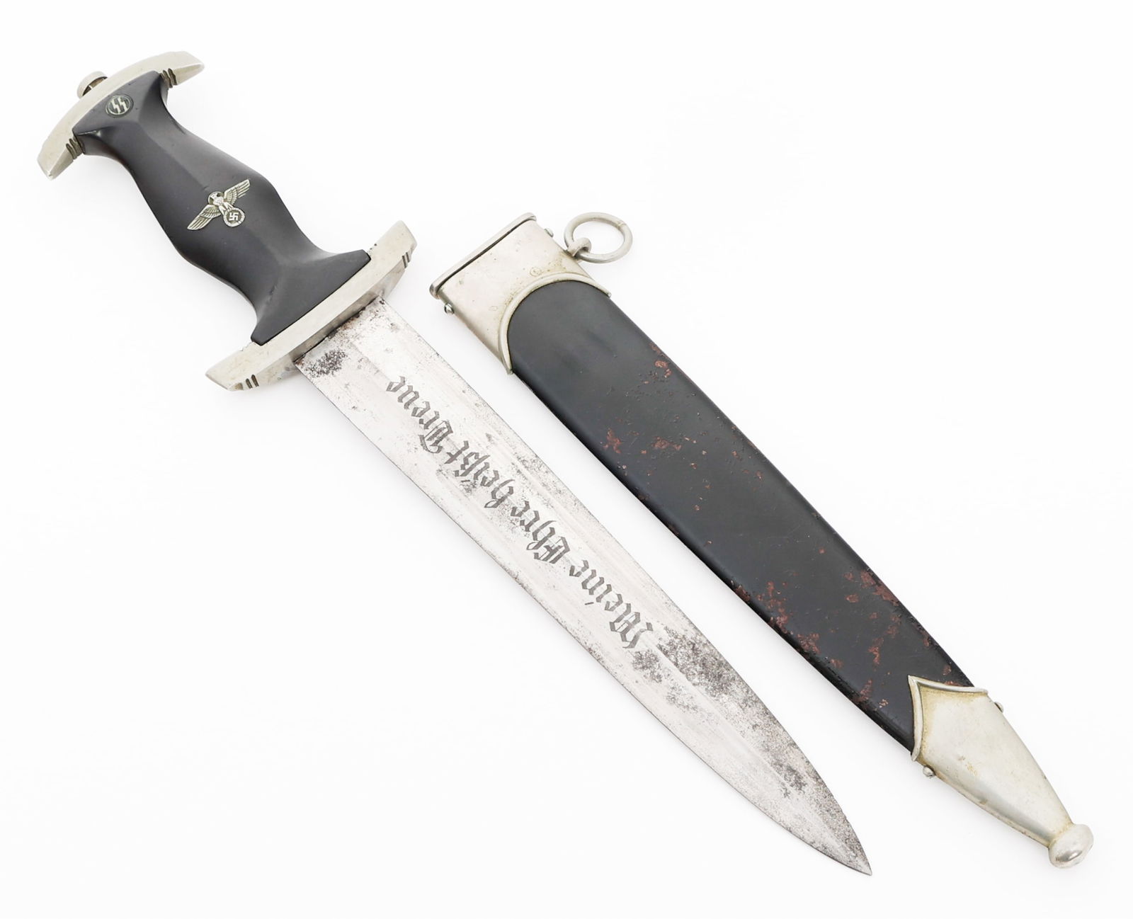 WWII GERMAN MODEL 1933 SS EM DAGGER by RZM 188/35: WWII GERMAN MODEL 1933 SS EM DAGGER by RZM 188/35 WWII German Model 1933 SS Enlisted Dagger. Double edged, bright blade. Acid etched motto "Meine Ehre Hei?t Treue" on dark grey background. Moderately