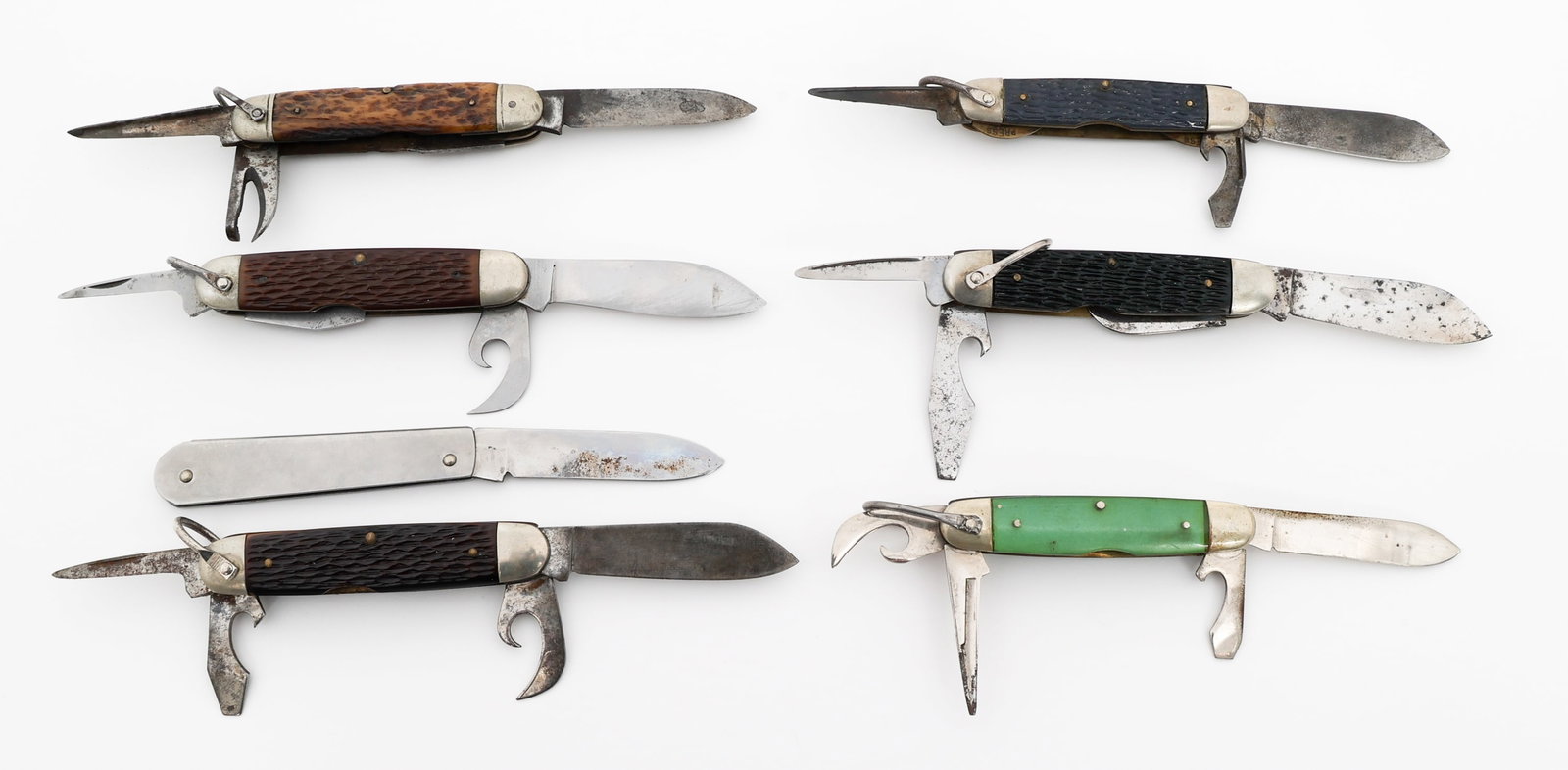 US SCOUTS POCKET KNIVES: US SCOUTS POCKET KNIVES US Cub Scouts, Boy Scouts and Girl Scouts Folding Pocket Knives. Makers include Boker, Camillus, Imperial, Mayer, Ulster and Utica. Blade Length: 2 3/8" to 2 5/8" Total Length: