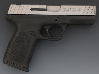 SMITH & WESSON MODEL SD9 VE 9x19mm CALIBER PISTOL