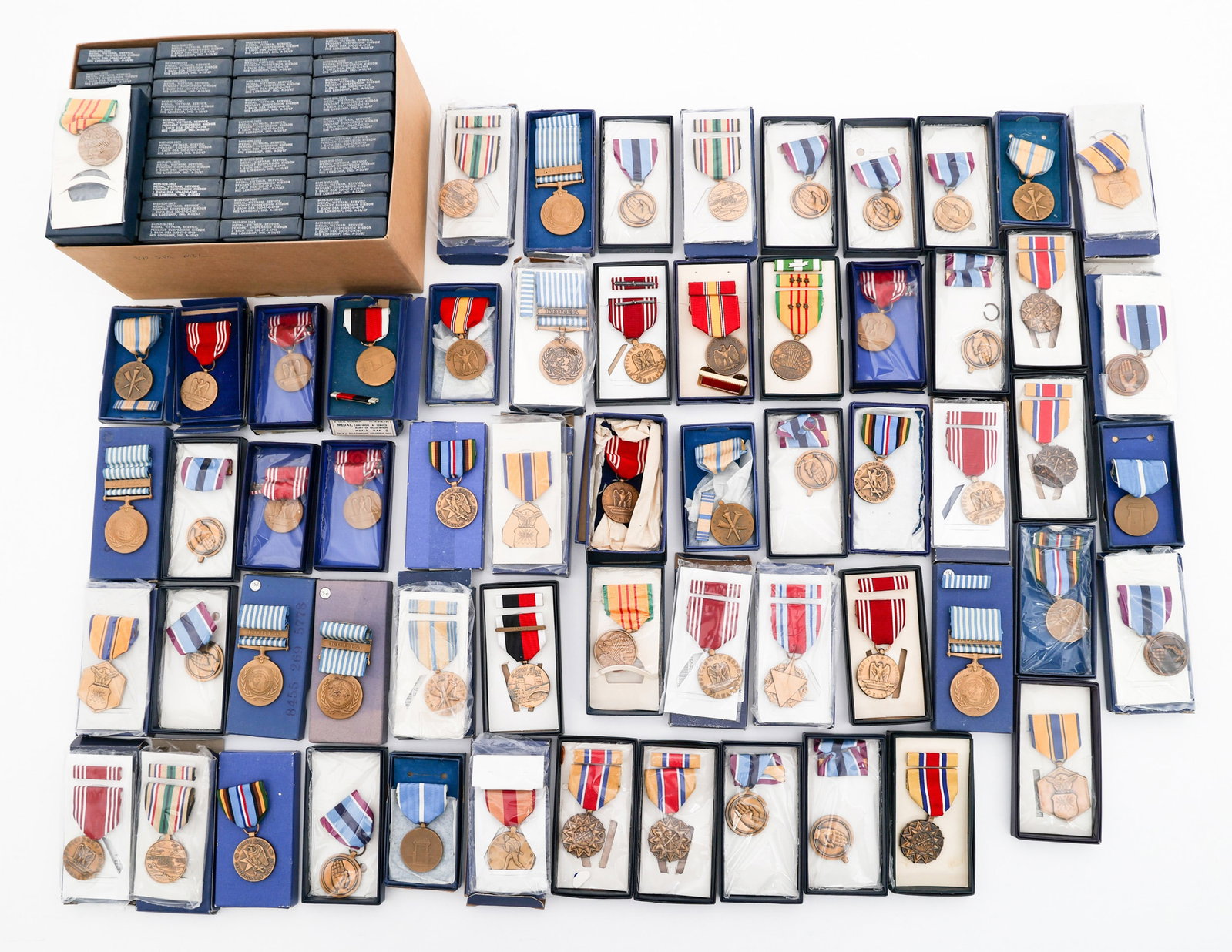 POST WWII - CURRENT US ARMED FORCES MEDALS: POST WWII - CURRENT US ARMED FORCES MEDALS Cold war - Current US Armed Forces Medals. Including Good Conduct, Vietnam Service, Korean Service, Armed Forces Expeditionary, Army of Occupation Japan, Hum