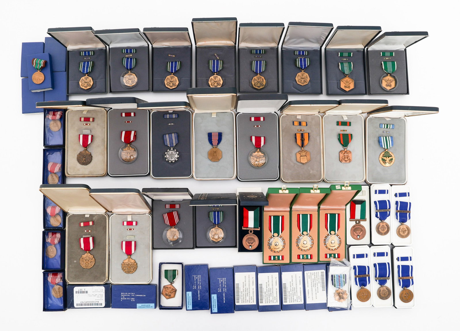 WWII - CURRENT US & SAUDI ARABIAN MEDALS: WWII - CURRENT US & SAUDI ARABIAN MEDALS WWII - Current US and Saudi Arabian Medals. Including Good Conduct, NATO Former Yugoslavia, Meritorious Service, USAF Achievement, Soldiers medal, Saudi and mo