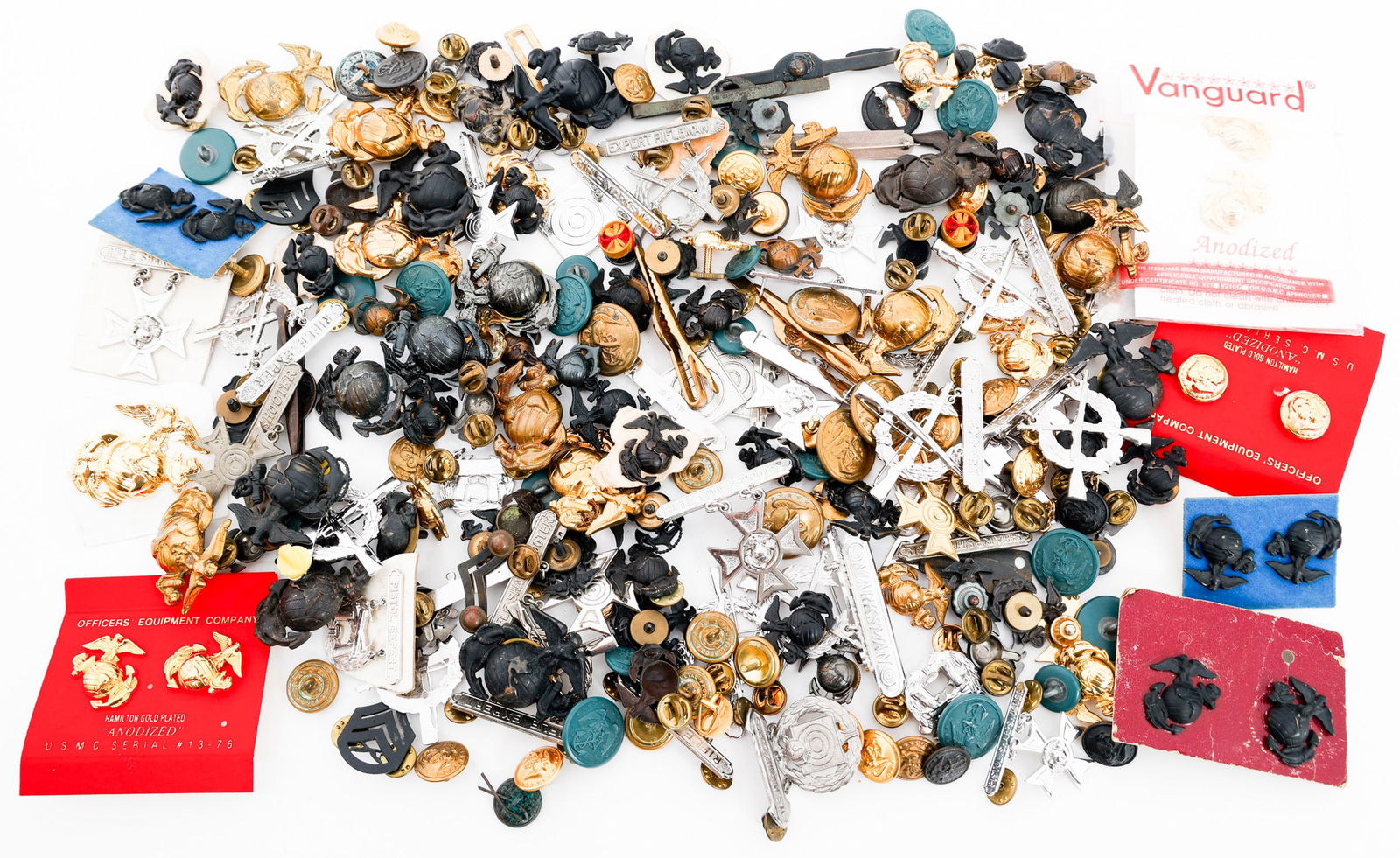 WWII USMC EGA INSIGNIA, BADGES, PINS & BUTTONS: WWII USMC EGA INSIGNIA, BADGES, PINS & BUTTONS WWII USMC EGA Insignia, Badges, Pins, Buttons and Cuff Links.