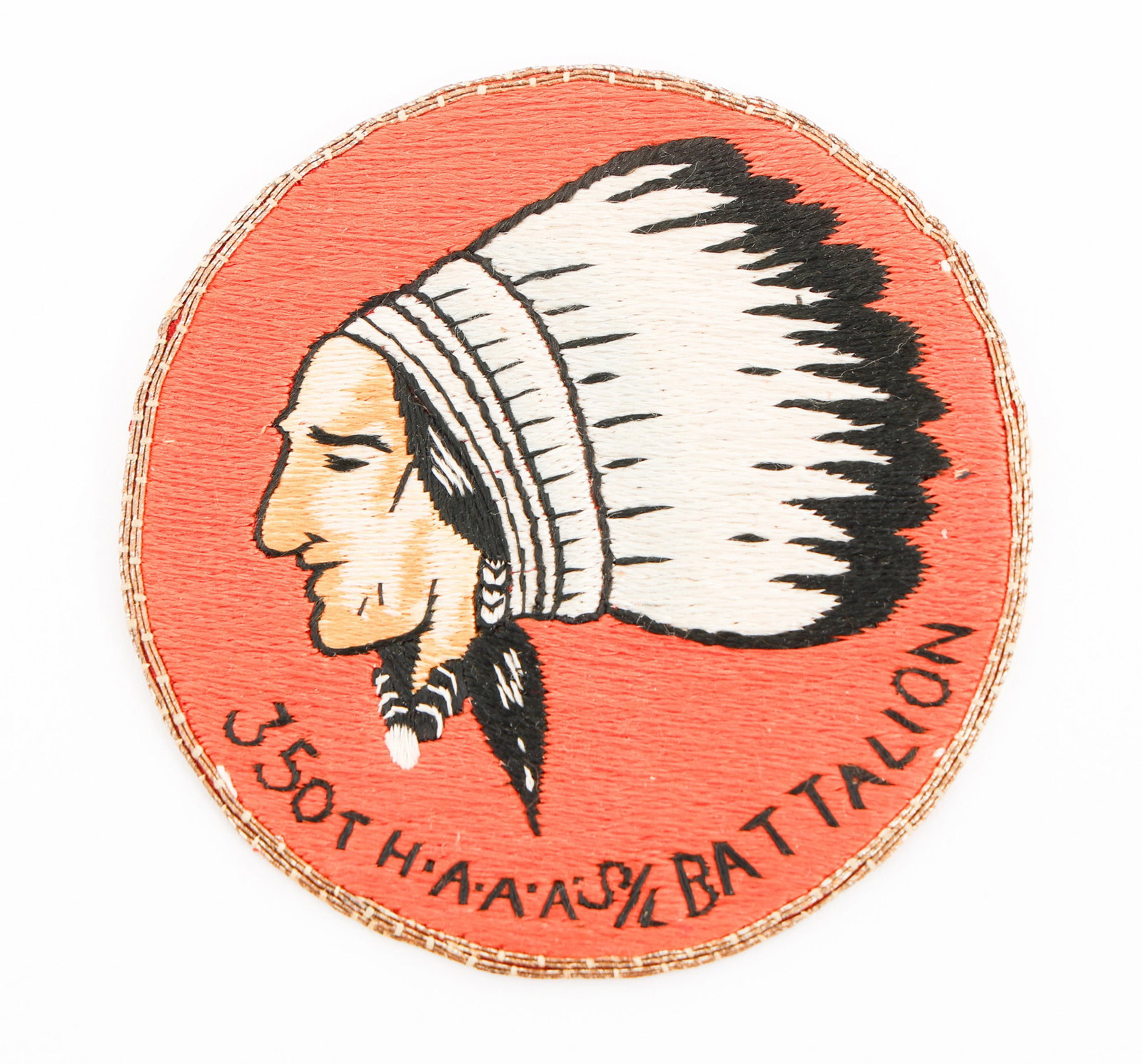 POST-WWII 350th ANTI-AIRCRAFT BATTALION PATCH: POST-WWII 350th ANTI-AIRCRAFT BATTALION PATCH Post WWII 350th Anti-Aircraft Searchlight Battalion Japanese Made Patch. Full embroidered silk with bullion border. Size: 2 5/8"