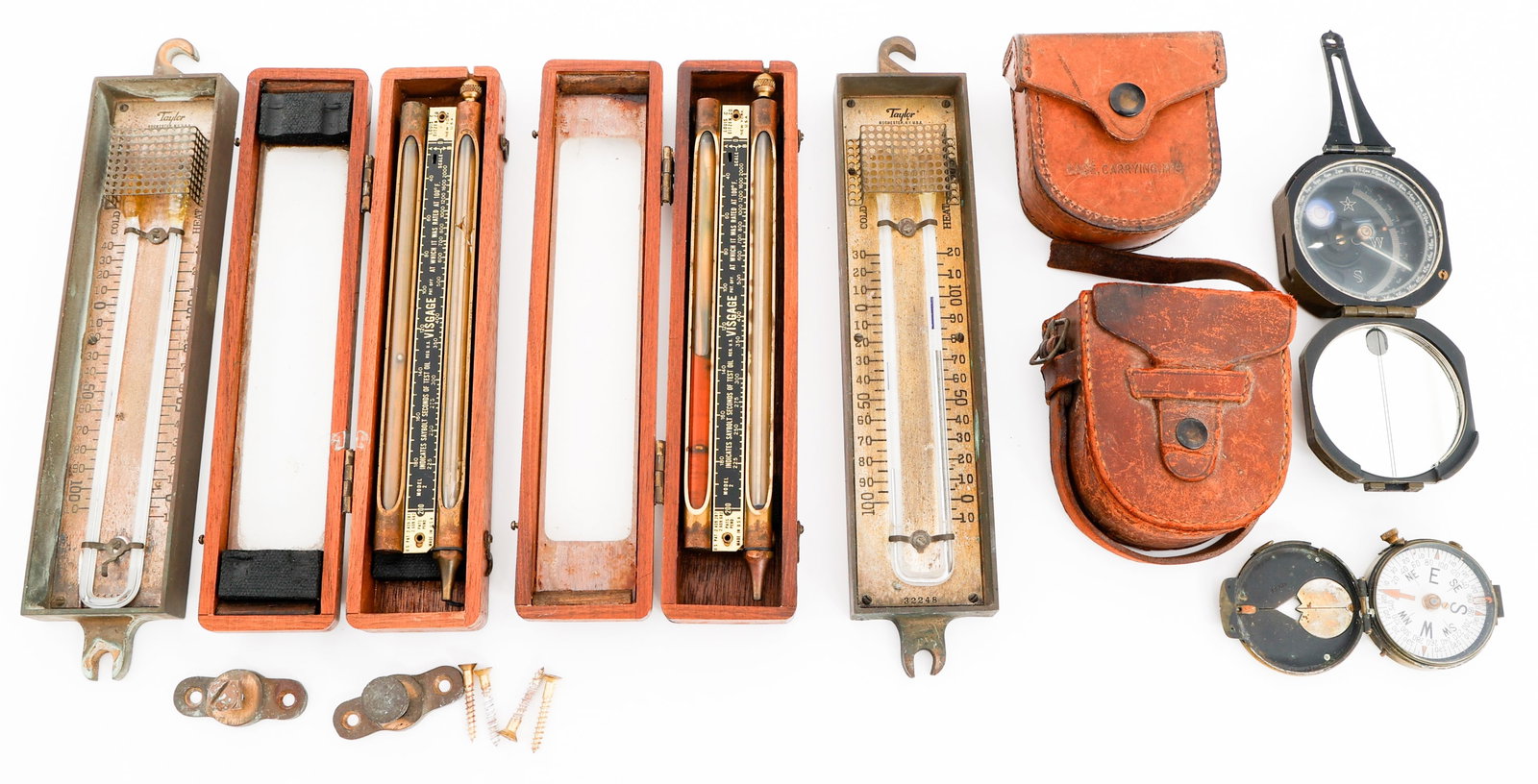 WWI - WWII US ARMED FORCES COMPASSES & GAUGES: WWI - WWII US ARMED FORCES COMPASSES & GAUGES WWI - WWII US Armed Forces Compasses, Pocket Viscometer and Temperature Gauges.
