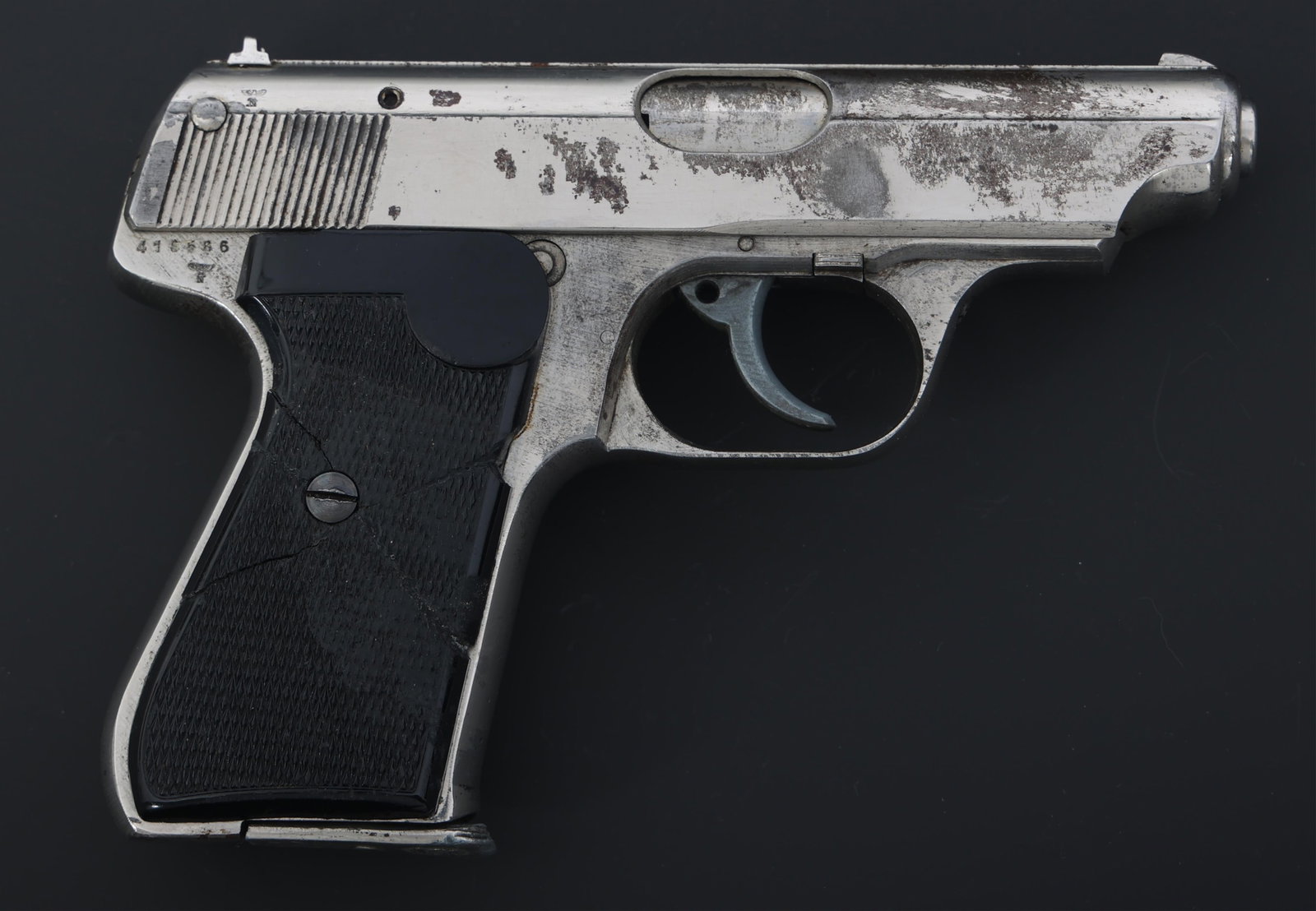 WWII SAUER AND SOHN 38H 7.65mm CALIBER PISTOL: WWII SAUER AND SOHN 38H 7.65mm CALIBER PISTOL WWII Bring Back Sauer and Sohn Model 38H 7.65mm caliber semi automatic pistol. Bring back Certificate dated 15 Nov 1945. Waffenamt 37 stamped on left fron