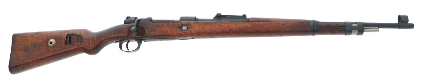 WWII GERMAN STEYR MODEL K98k 7.92x57mm CAL RIFLE: WWII GERMAN STEYR MODEL K98k 7.92x57mm CAL RIFLE 1941 WWII Russian Captured German Steyr Model K98k 7.92x57mm caliber bolt action rifle. TG Knox import mark. Top of receiver stamped bnz / 41. X stampe