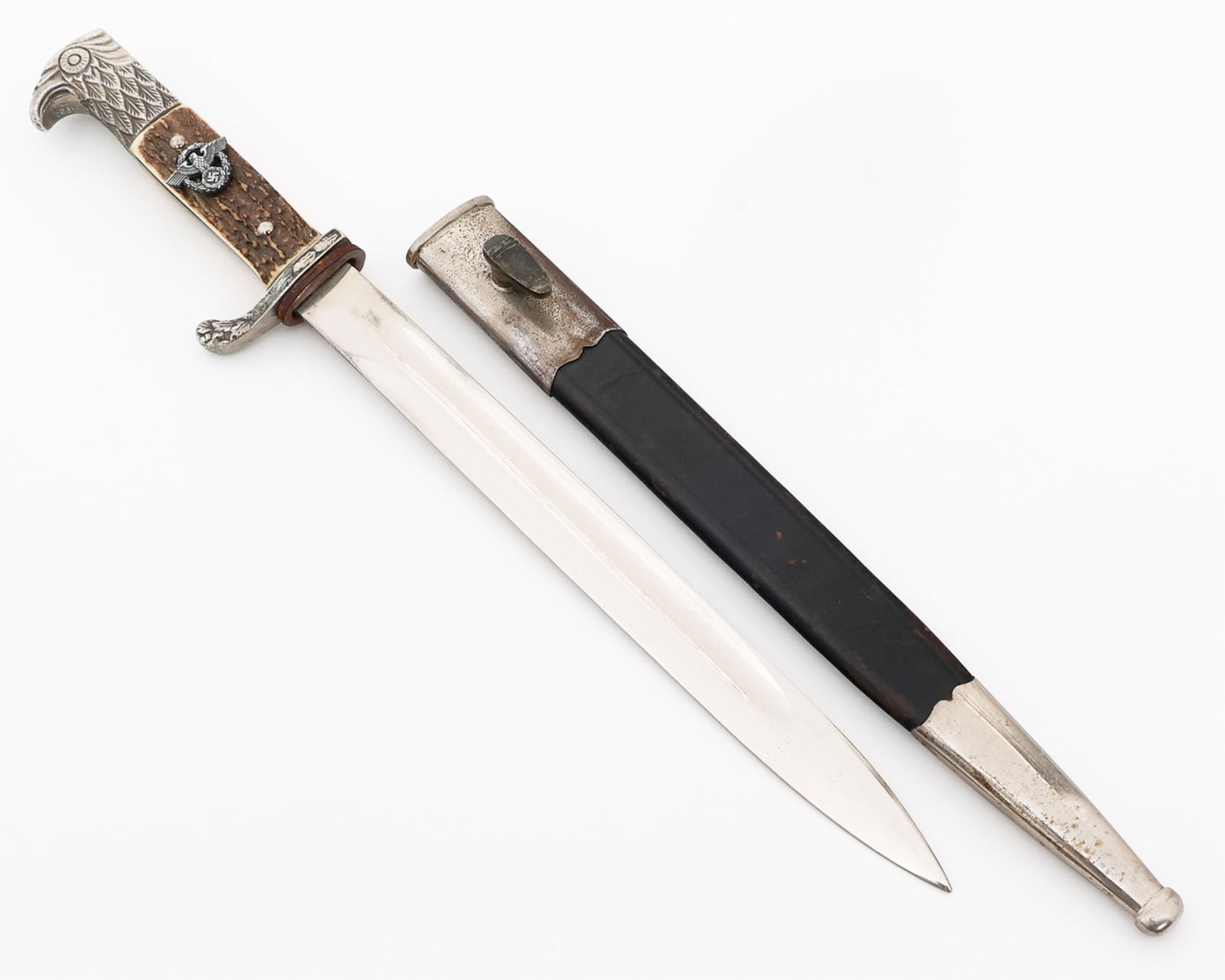 WWII GERMAN POLICE DRESS BAYONET by ALCOSO: WWII GERMAN POLICE DRESS BAYONET by ALCOSO WWII German Police Dress Bayonet. Single edged, bright blade with fuller. Maker marked by Alcoso on the ricasso. Leather buffer pad present. Decorated, nicke