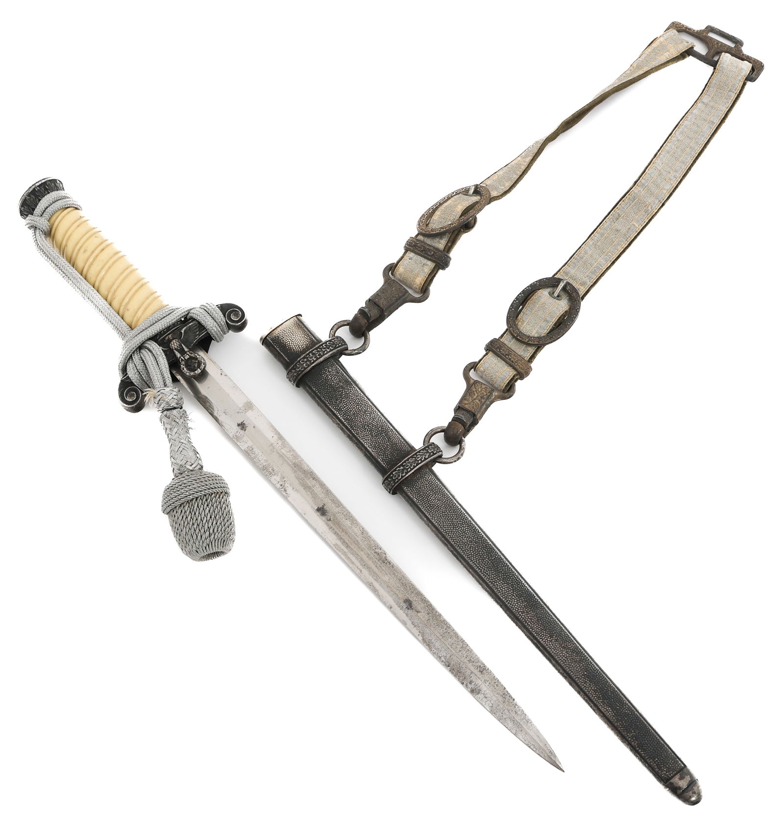 WWII GERMAN HEER M35 OFFICER DAGGER by ALCOSO: WWII GERMAN HEER M35 OFFICER DAGGER by ALCOSO WWII German Army Model 1935 Dress Dagger. Double edged, bright blade. Maker mark of Alexander Coppel etched near the ricasso. Leather buffer pad present.