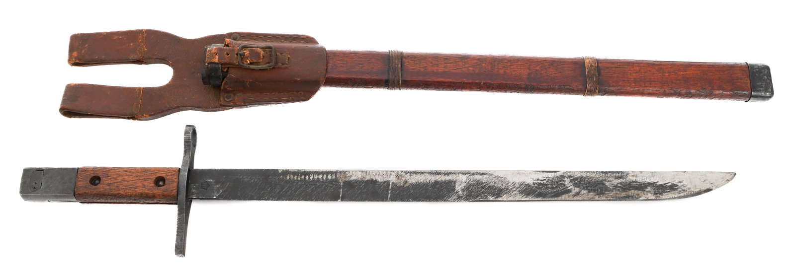 WWII IMPERIAL JAPANESE LATE WAR TYPE 30 BAYONET: WWII IMPERIAL JAPANESE LATE WAR TYPE 30 BAYONET WWII Imperial Japanese Late War Type 30 Bayonet. Single edged blade with maker mark of Jinsen Army Ministry Armory stamped on the ricasso. Blued steel h