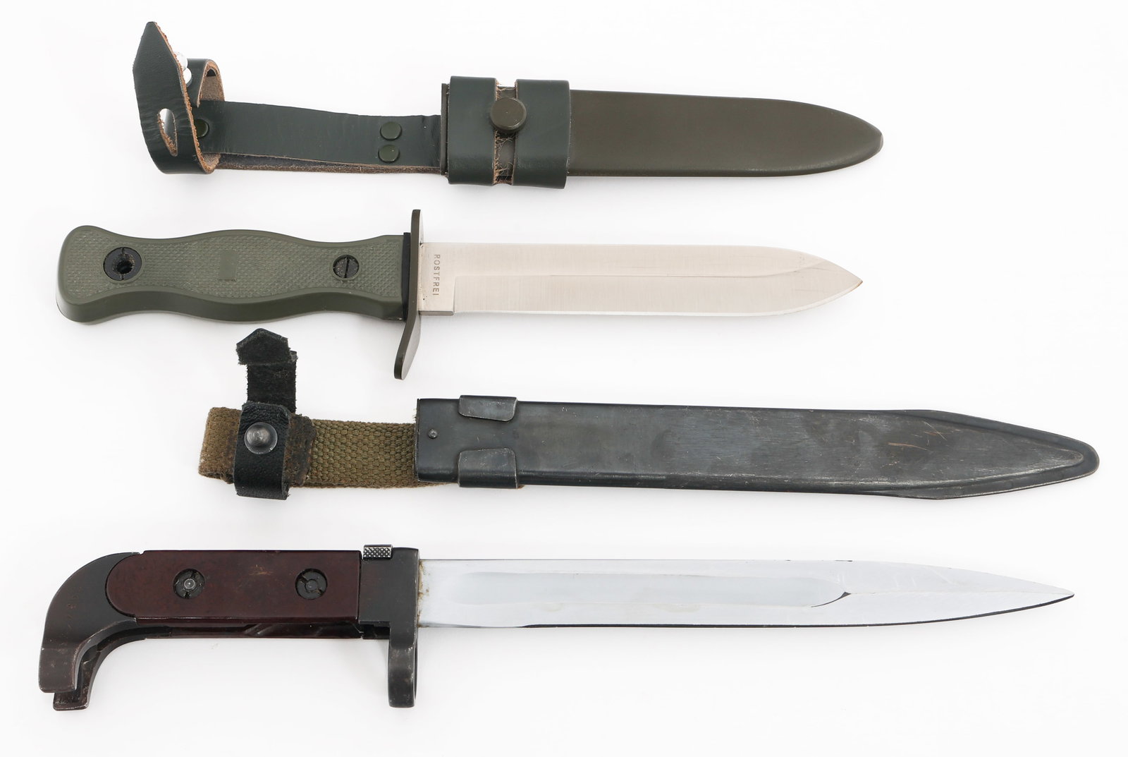 COLD WAR GERMAN ARMY FIGHTING KNIFE & AK47 BAYONET: COLD WAR GERMAN ARMY FIGHTING KNIFE & AK47 BAYONET Cold War German Bundeswehr Fighting Knife & AK47 Bayonet. (1) Bundeswehr Fighting Knife. Single edged, bright blade with maker mark of Robert Klass e