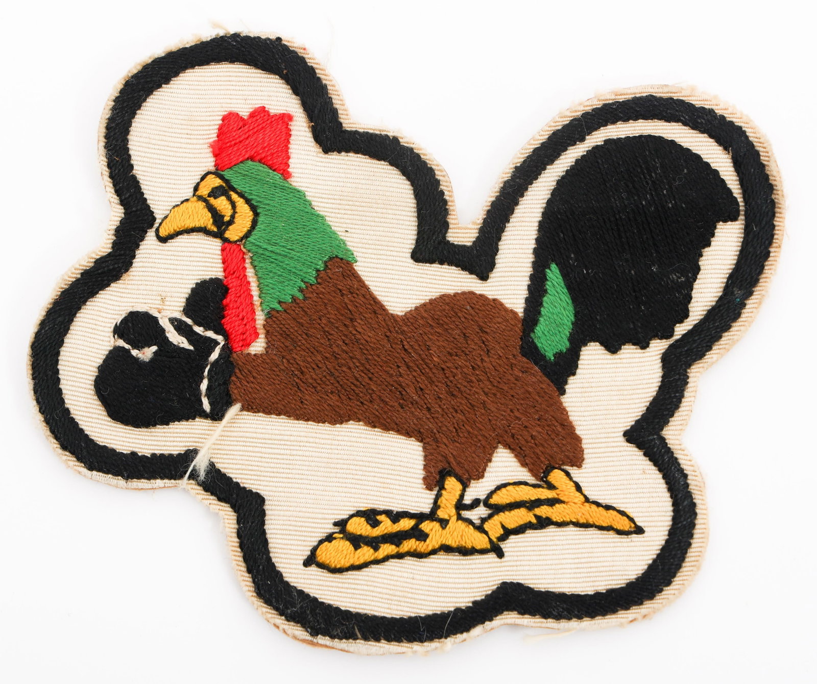 WWII USAAF 40th BS, 6th BOMB GROUP PATCH: WWII USAAF 40th BS, 6th BOMB GROUP PATCH WWII USAAF 40th Bomb Squadron, 6th Bombardment Group, 20th Air Force. Cotton embroidery on twill. Size: 4 1/2" x 5 1'4"