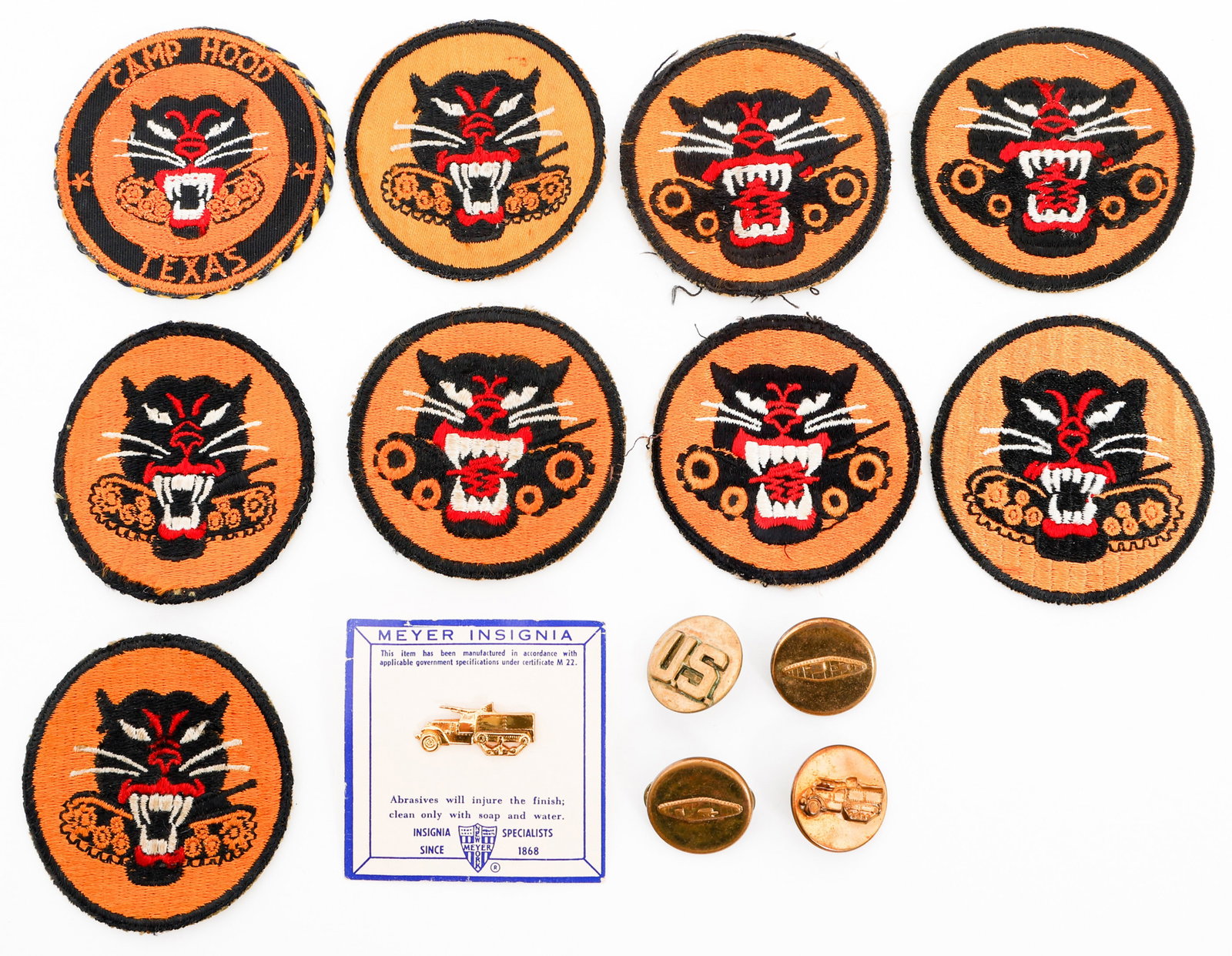 WWII US ARMY TANK DESTROYER PATCHES & INSIGNIA: WWII US ARMY TANK DESTROYER PATCHES & INSIGNIA WWII US Army Tank Destroyer Patches and Insignia. Including sweetheart mirror, four and eight wheel variant, theater made silk patches, officer and enlis