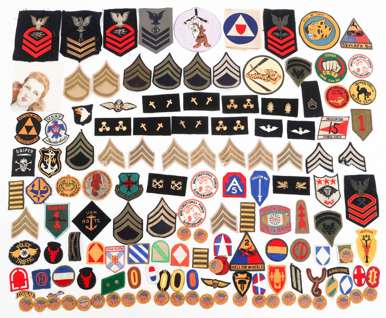 VIETNAM WAR - CURRENT US PATCHES & INSIGNIA: VIETNAM WAR - CURRENT US PATCHES & INSIGNIA Vietnam War - Modern US Armed Forces Patches & Insignia. Includes 101st Airborne, 1st Infantry Division, 2nd Armored Division, jump wing ovals, beret flashe