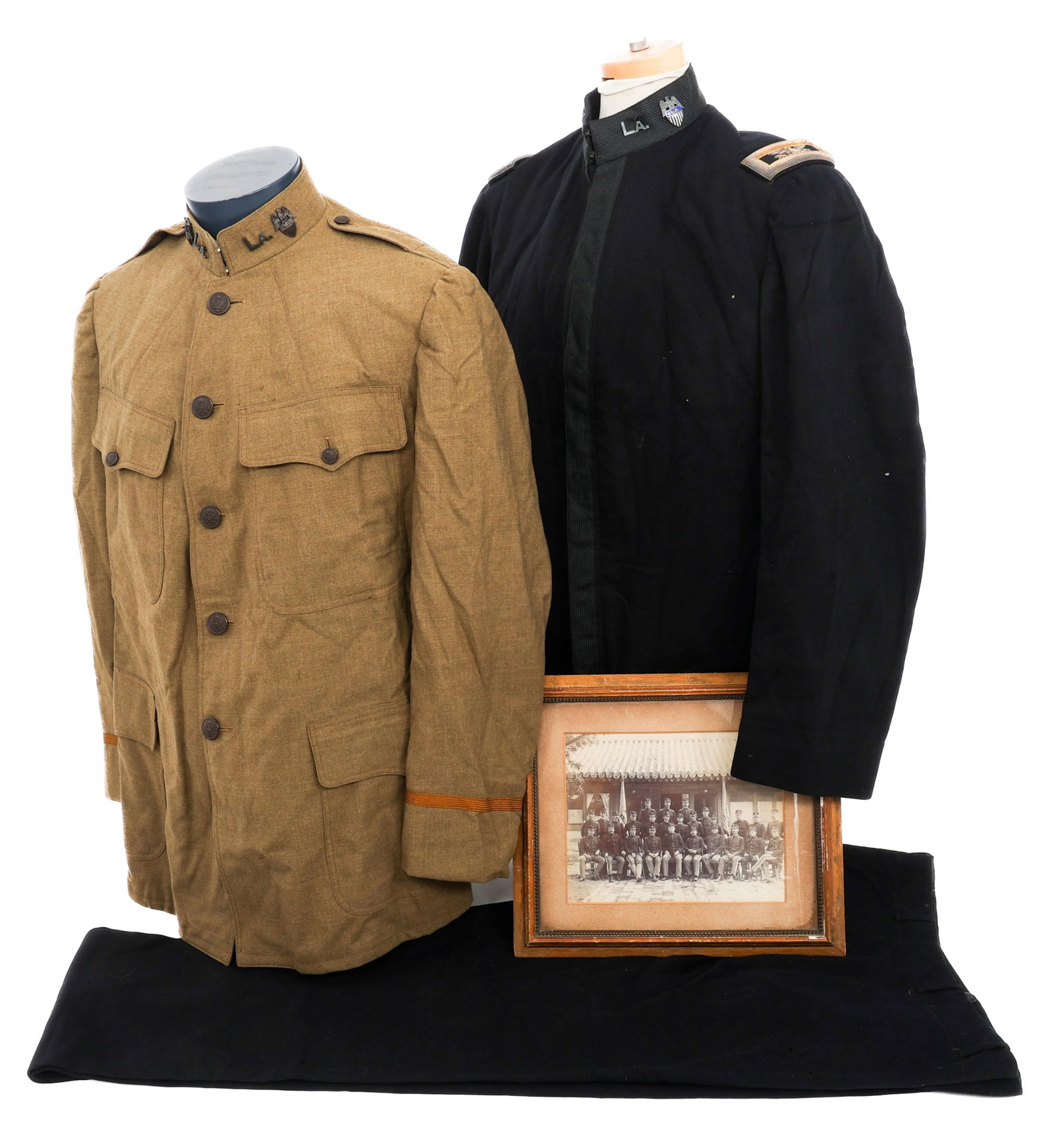 WWI US LOUISIANA NG ADJUTANT GENERAL NAMED GROUP: WWI US LOUISIANA NG ADJUTANT GENERAL NAMED GROUP WWI US Louisiana National Guard Adjutant General Uniform & Photograph Grouping. Named to Colonel William L. Stevens. (1) LA National Guard Dark Blue Wo