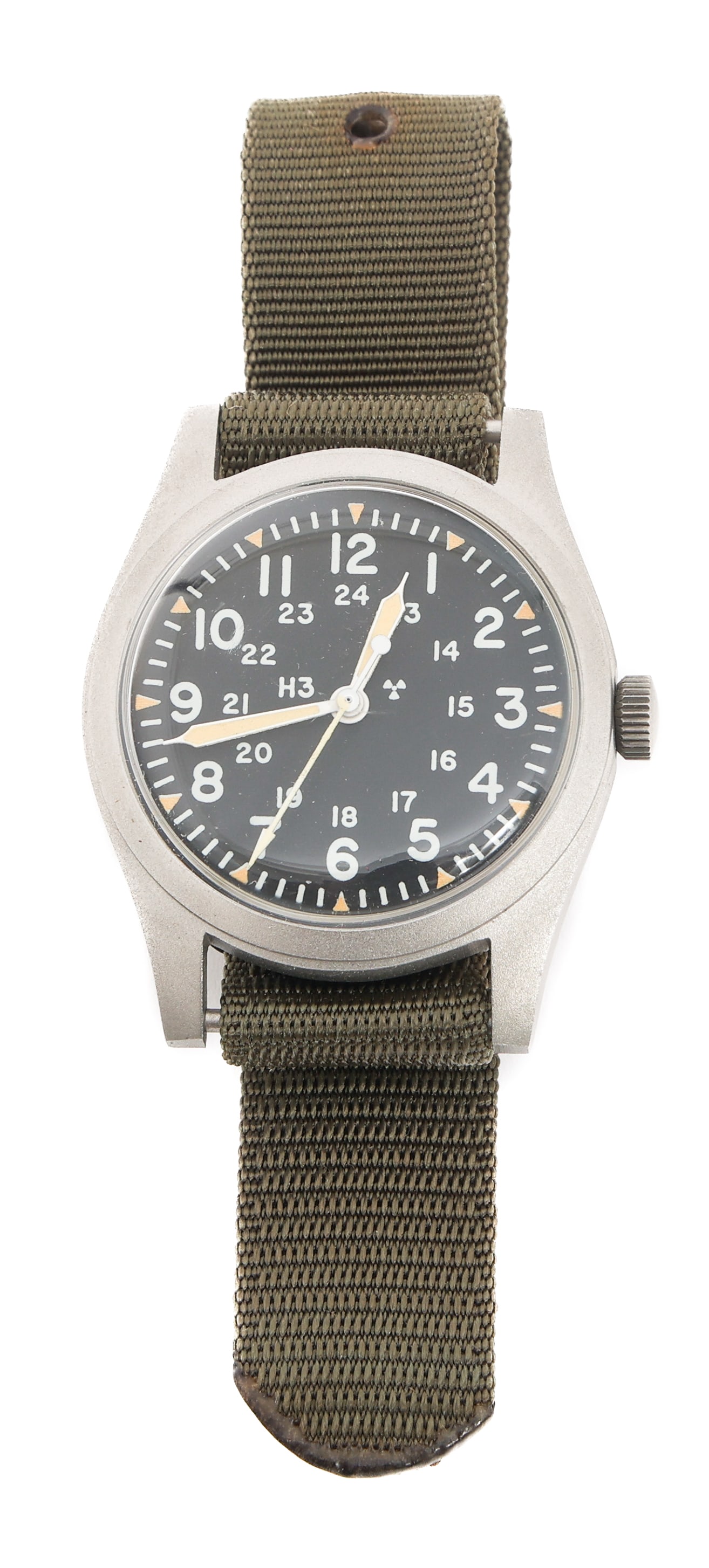1978 US MILITARY UNISSUED H3 WATCH by HAMILTON: 1978 US MILITARY UNISSUED H3 WATCH by HAMILTON 1978 US Military Unissued H3 Watch. Spec number MIL-W-4637B. Maker marked by Hamilton. Dated Jan. 1978. Original cardboard box included.