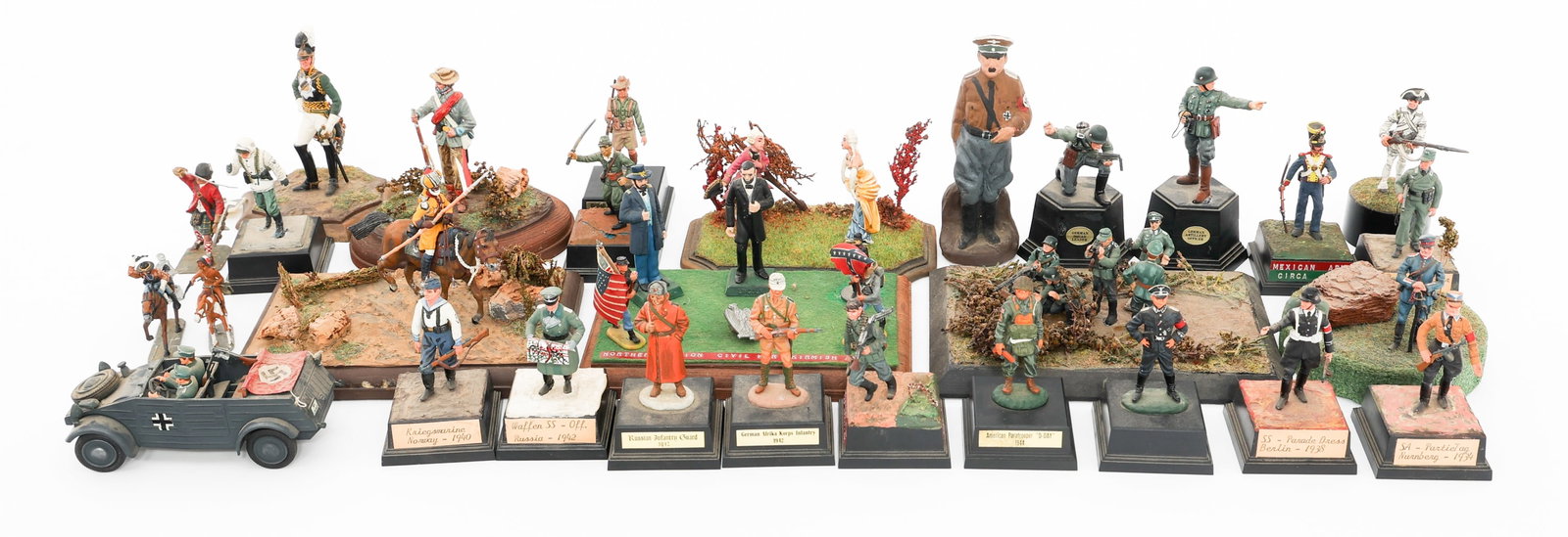CIVIL WAR - WWII POLITICAL & SOLDIER FIGURINES: CIVIL WAR - WWII POLITICAL & SOLDIER FIGURINES Civil War - WWII Political Leader & Soldier Figurines. Makers include Monogram Models Inc. and B & G. Some are unmarked. Includes Union & Confederate sol