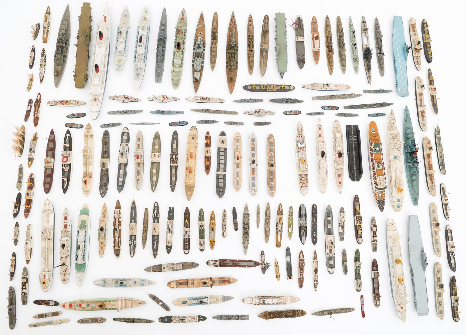 19th - 20th C. WORLD NAVY & CIVILIAN MODEL SHIPS: 19th - 20th C. WORLD NAVY & CIVILIAN MODEL SHIPS 19th C. - Cold War World Navy & Civilian Model Ships. Plastic and alloy construction. Includes sailing ships, military ships, passenger ships, cargo & 