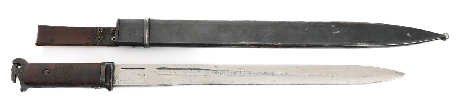 WWII SOVIET AVS-36 BAYONET WITH SCABBARD: WWII SOVIET AVS-36 BAYONET WITH SCABBARD WWII Soviet AVS-36 Select Fire Rifle Bayonet with Scabbard. Single edged blade with fuller. "1" stamped on one side of the ricasso. Blued steel hilt with textu