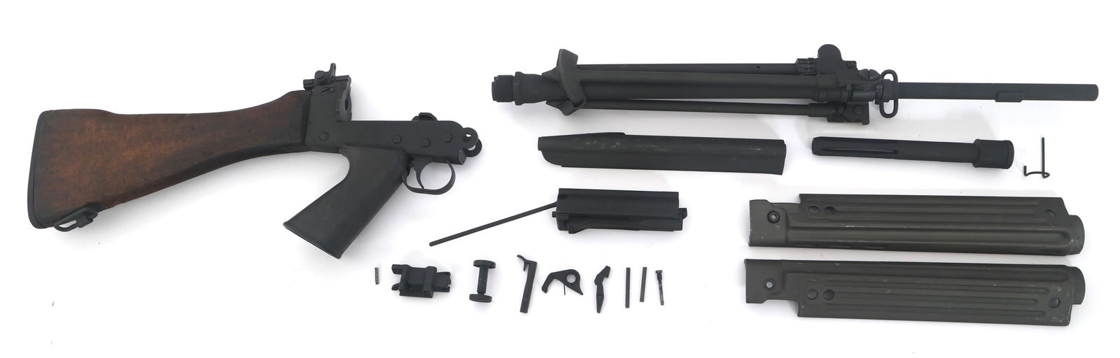 FN MODEL FAL 7.62x51mm MACHINE GUN PARTS KIT: FN MODEL FAL 7.62x51mm MACHINE GUN PARTS KIT FN FAL 7.62x51mm machine gun parts kit. Barrel assembly with bipod. Butt stock with lower receiver and trigger assembly. Bolt carrier, handguard, and small