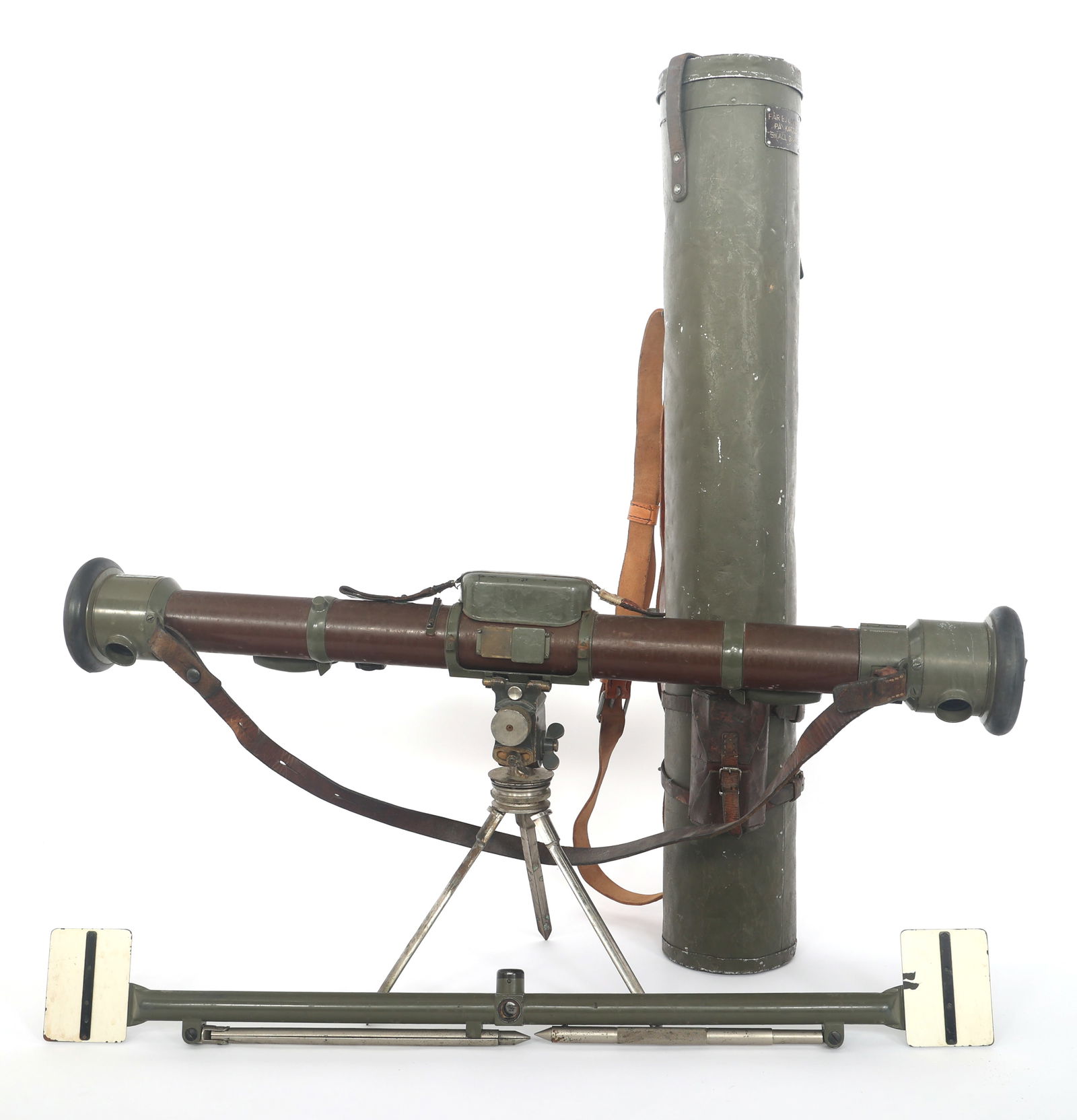 WILD HEERBRUGG M/41 LONG DISTANCE RANGE FINDER: WILD HEERBRUGG M/41 LONG DISTANCE RANGE FINDER Israeli Sniper Wild Heerbrugg M/41 Coincidence Long Distance Optical range finder. Plate stamped 80cm a- instr - m/41 - Nr 307 - Wild Heerbrugg F= 12x -