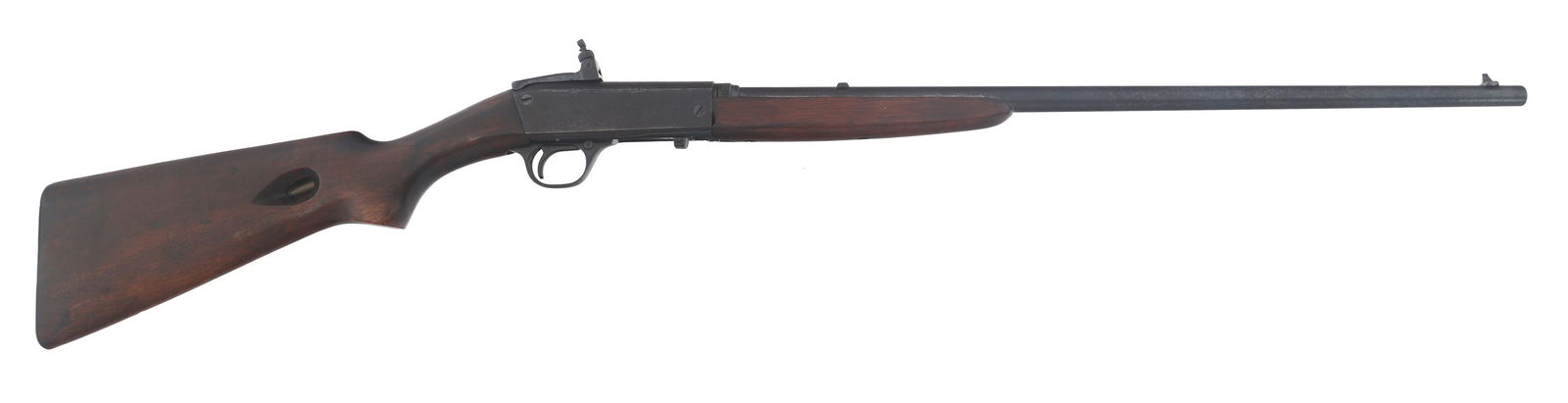 REMINGTON MODEL 24 .22LR CALIBER RIFLE: REMINGTON MODEL 24 .22LR CALIBER RIFLE Remington model 24 .22LR caliber semi automatic take down rifle. 3 line patent address stamped on top of barrel. REMINGTON patent stamp on top of barrel near bre