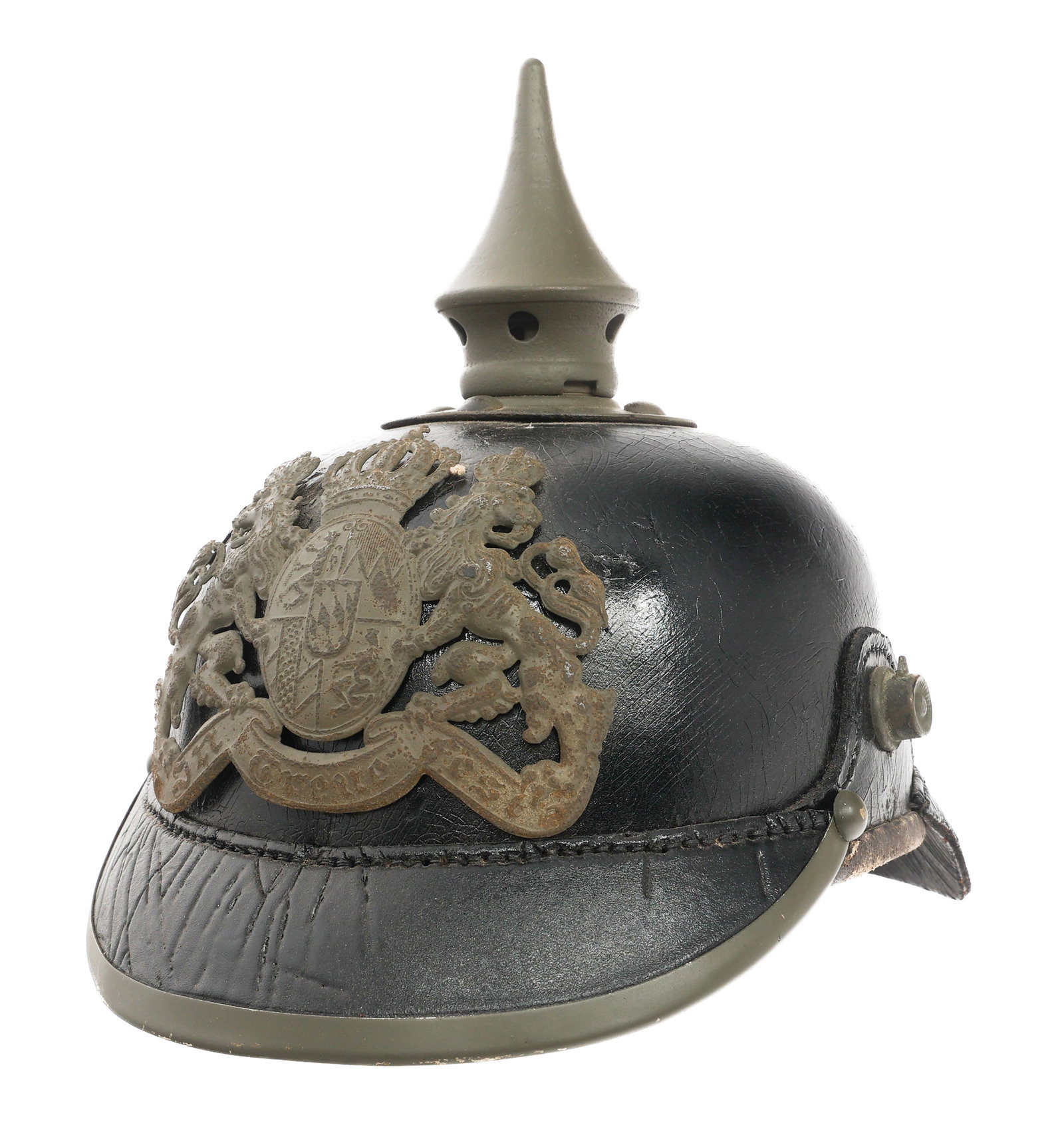 WWI IMPERIAL GERMAN M1915 BAVARIAN PICKELHAUBE: WWI IMPERIAL GERMAN M1915 BAVARIAN PICKELHAUBE WWI Imperial German M1915 Bavarian Enlisted/NCO Pickelhaube. Black leather hard shell with alloy visor trim, steel rear spine and steel removable spike. 