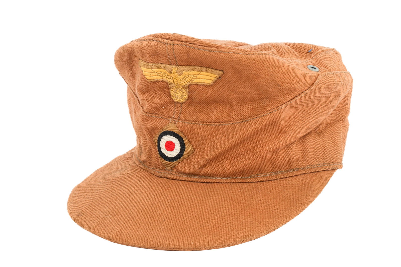 WWII GERMAN KRIEGSMARINE AFRIKA KORPS FIELD CAP: WWII GERMAN KRIEGSMARINE AFRIKA KORPS FIELD CAP WWII German Kriegsmarine Afrika Korps M41 Field Cap. Cotton construction with Kriegsmarine eagle and cockade badges. Maker mark present, faded. Dated 19